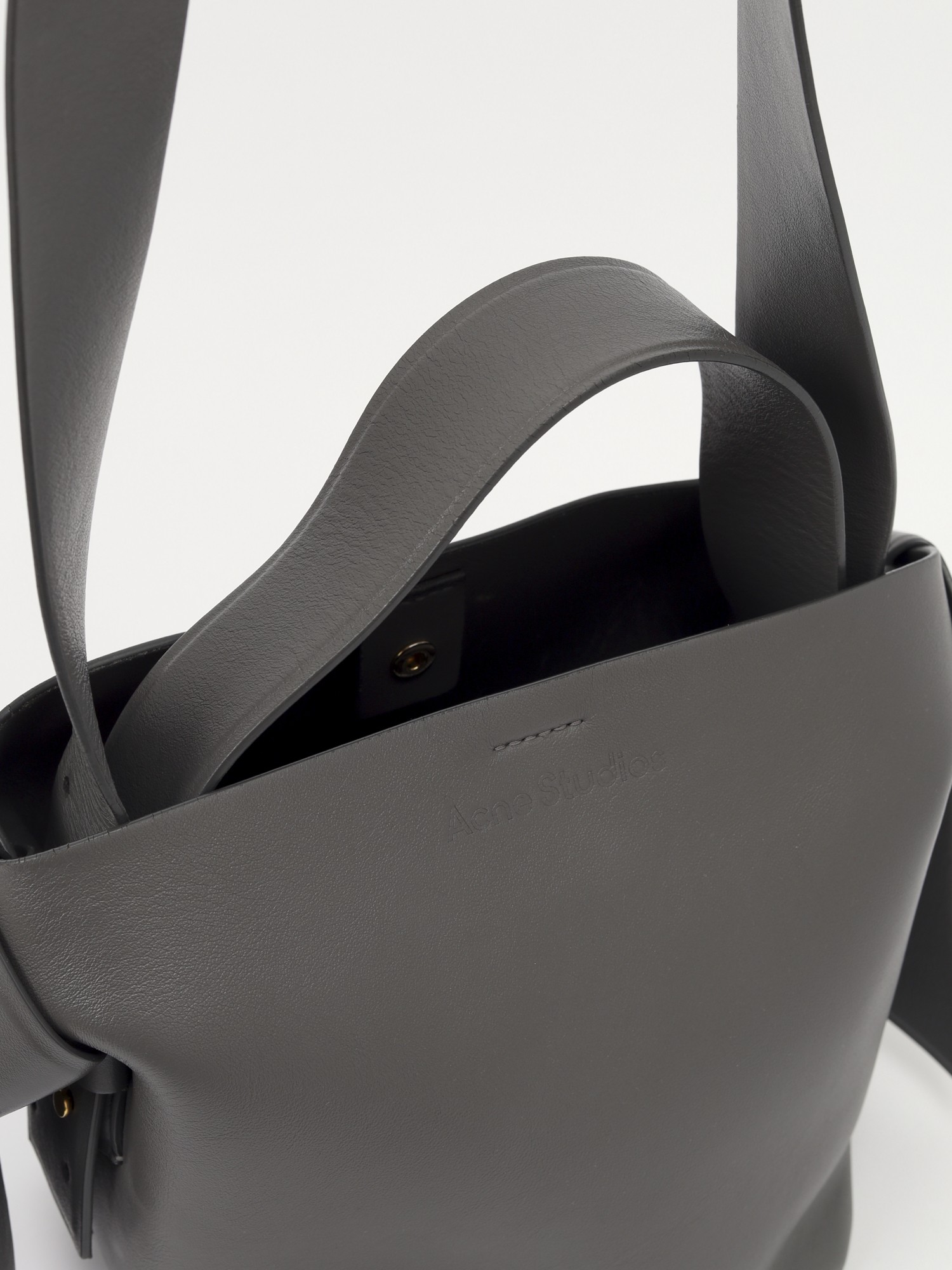 Acne Studios Musubi 4