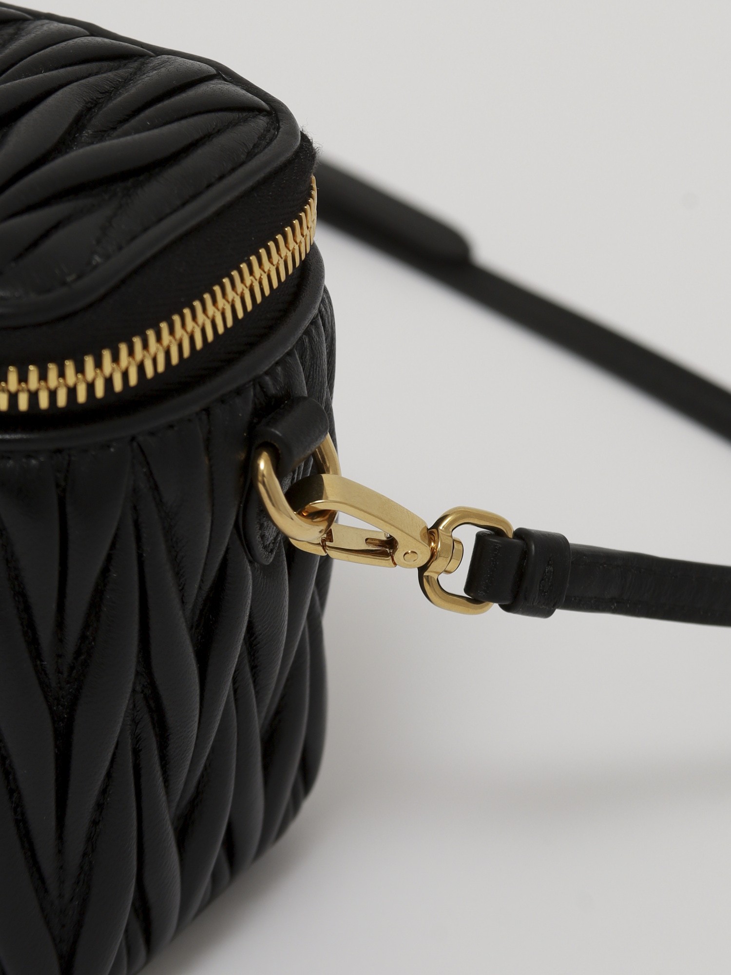 Miu Miu Leather bag 7