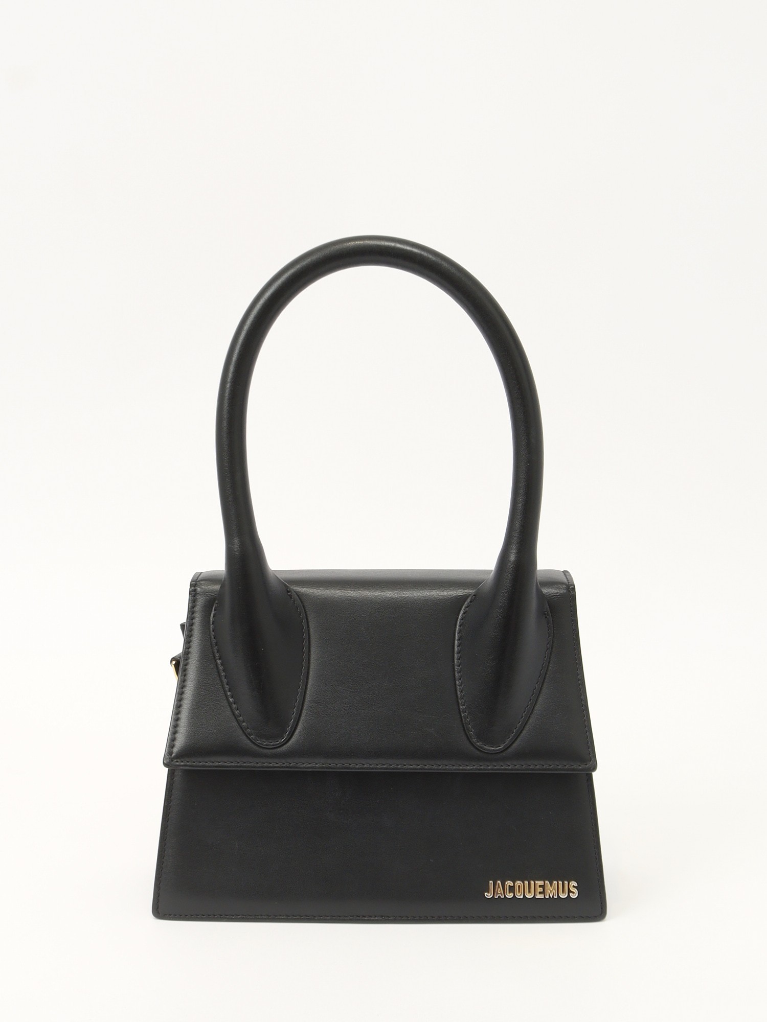 Jacquemus Le Chiquito 0