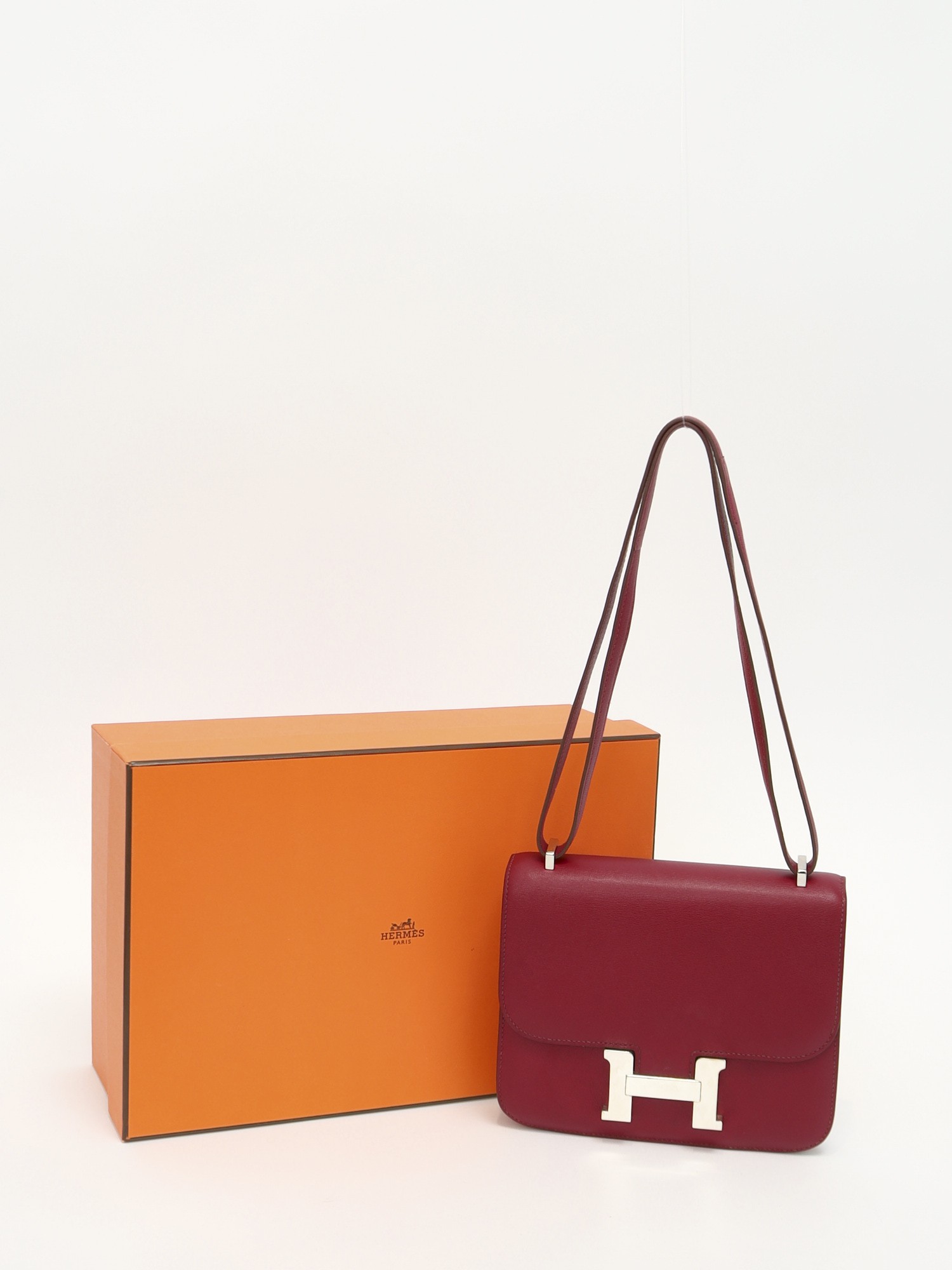 Hermes Constance 18 5
