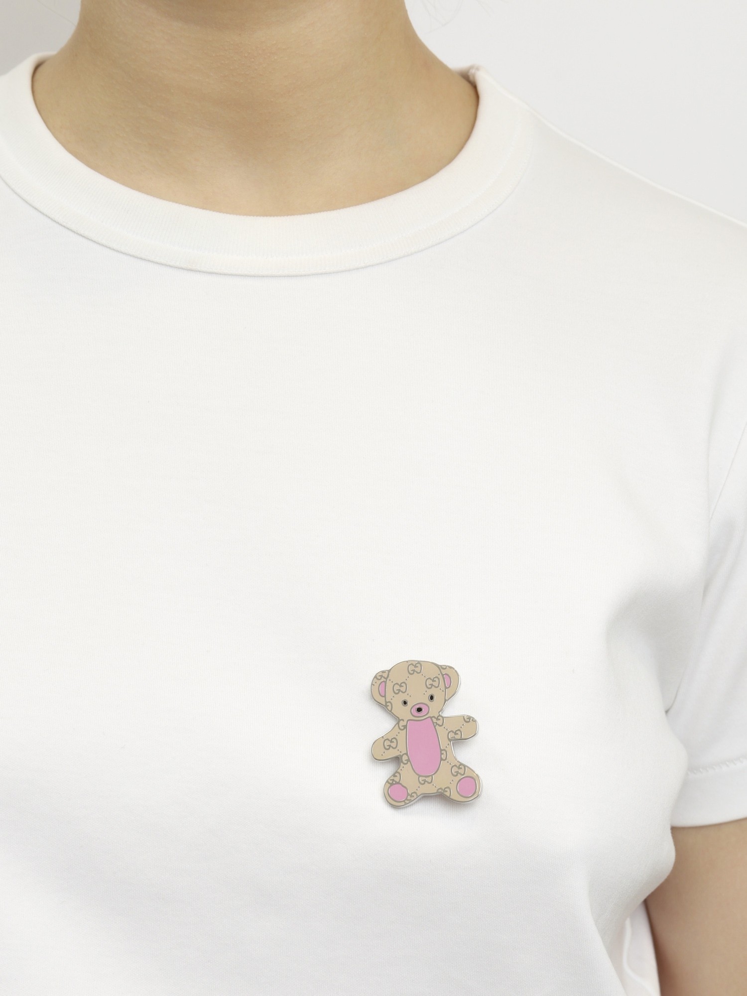 Gucci Brooch  1