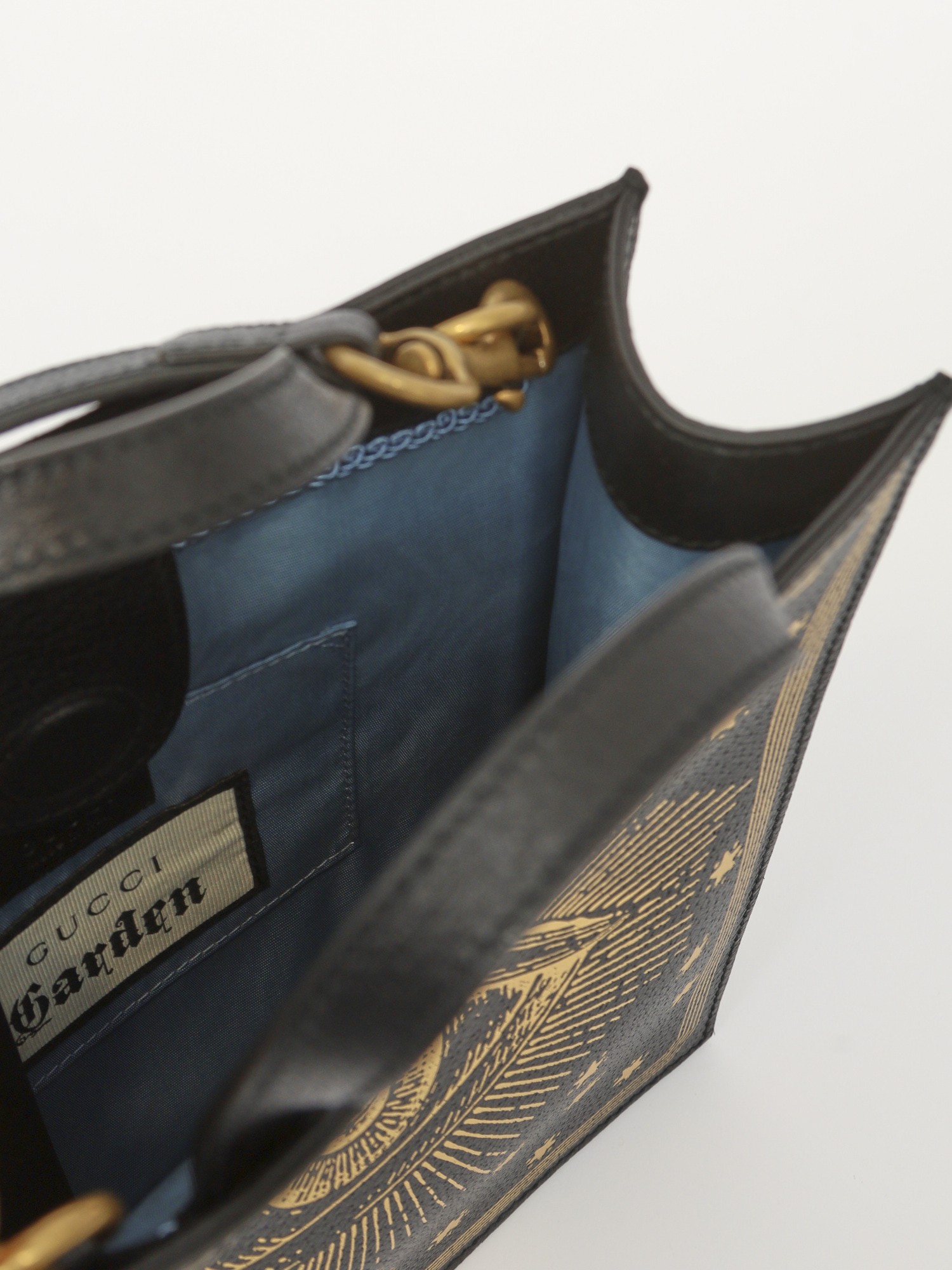 Gucci Leather Bag  10