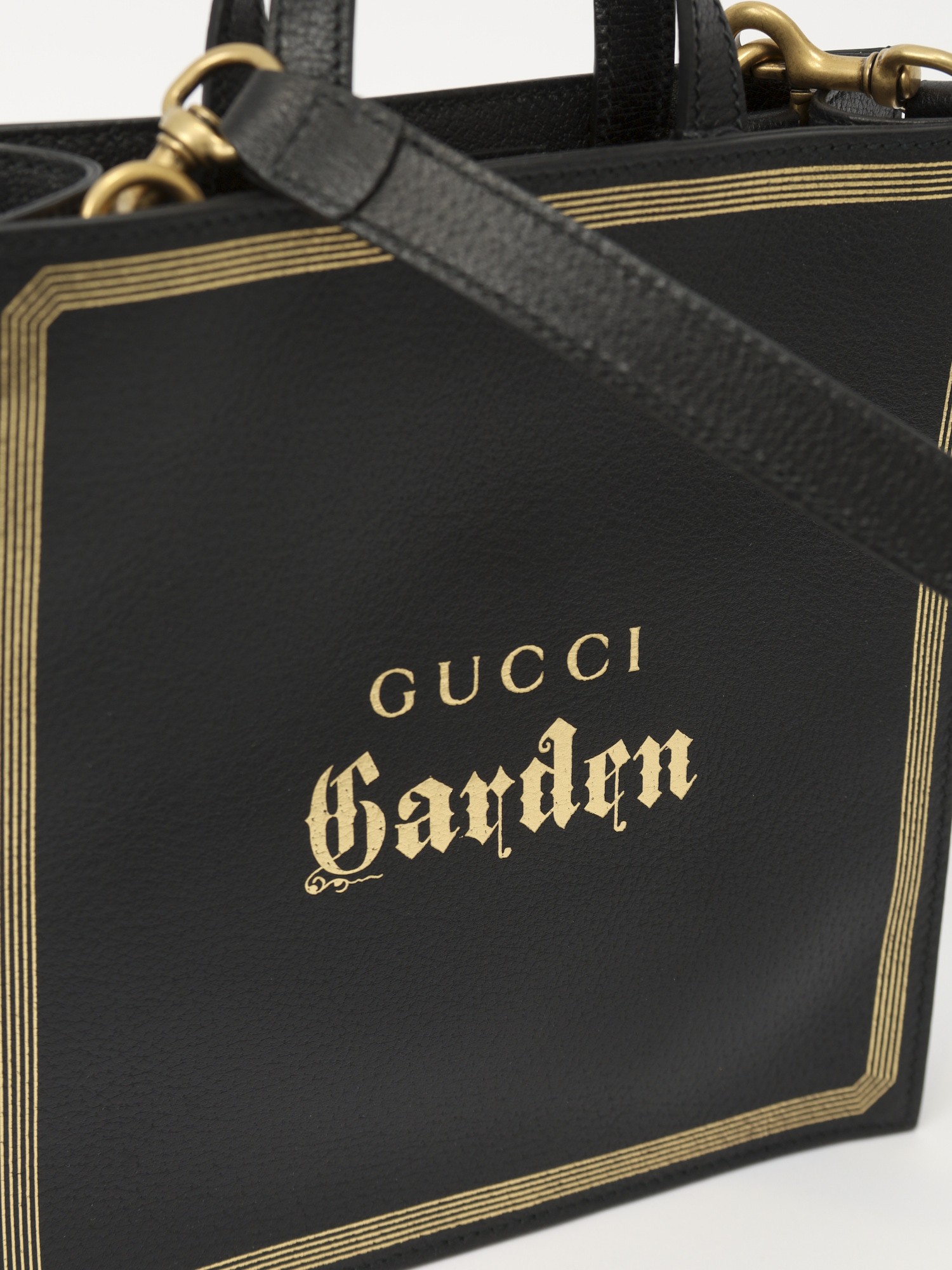 Gucci Leather Bag  7