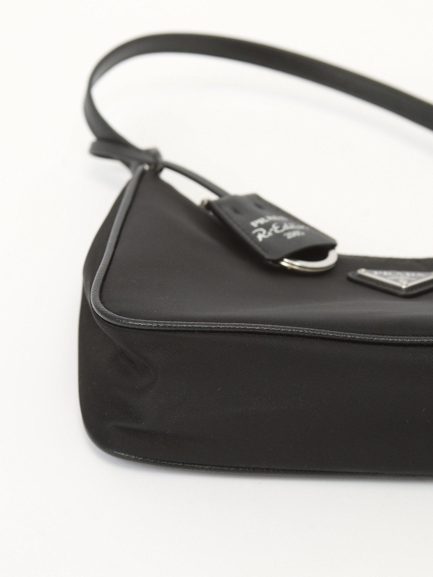 Prada Re-Edition 2005 7