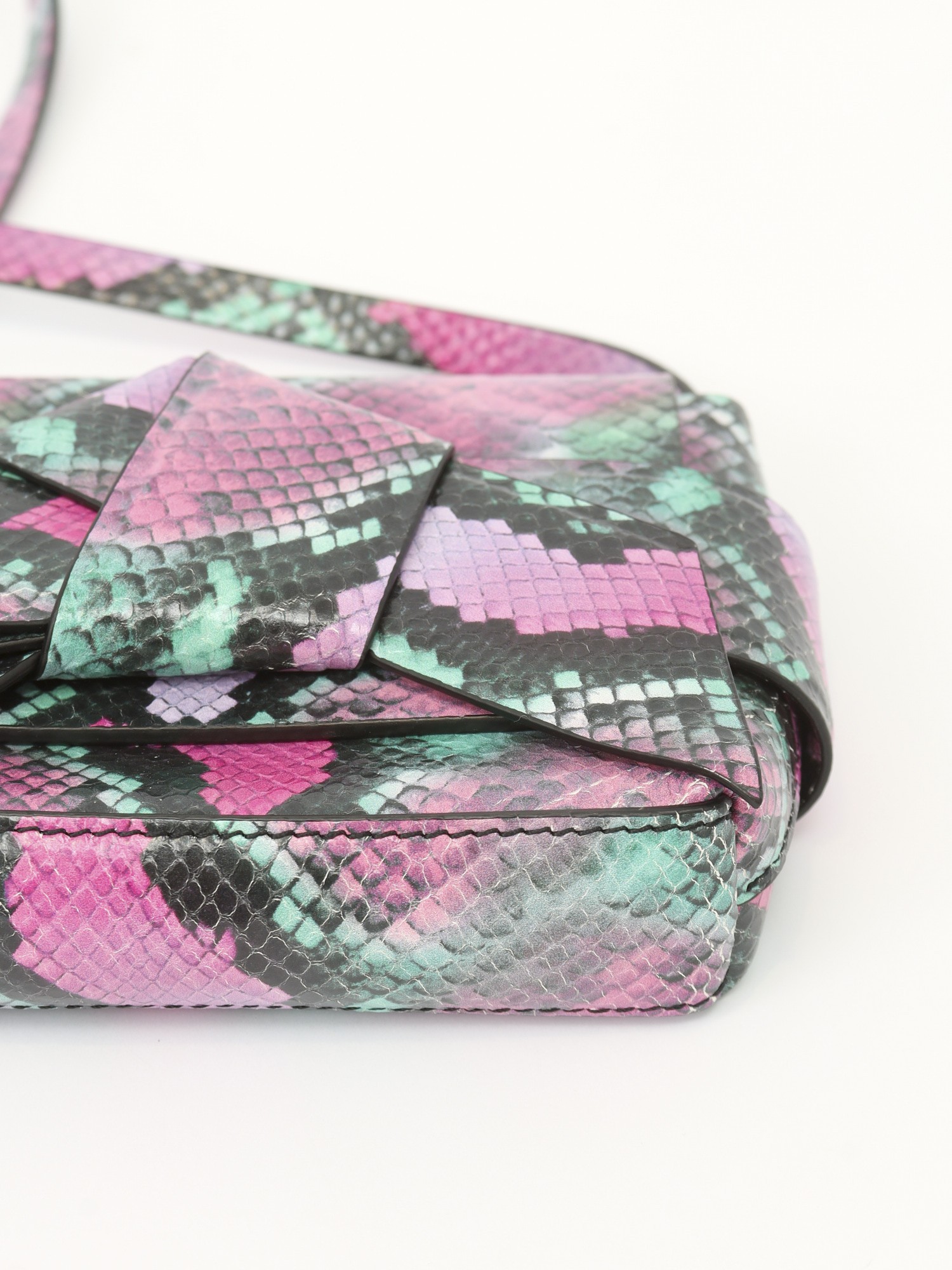 Acne Studios Musubi 6