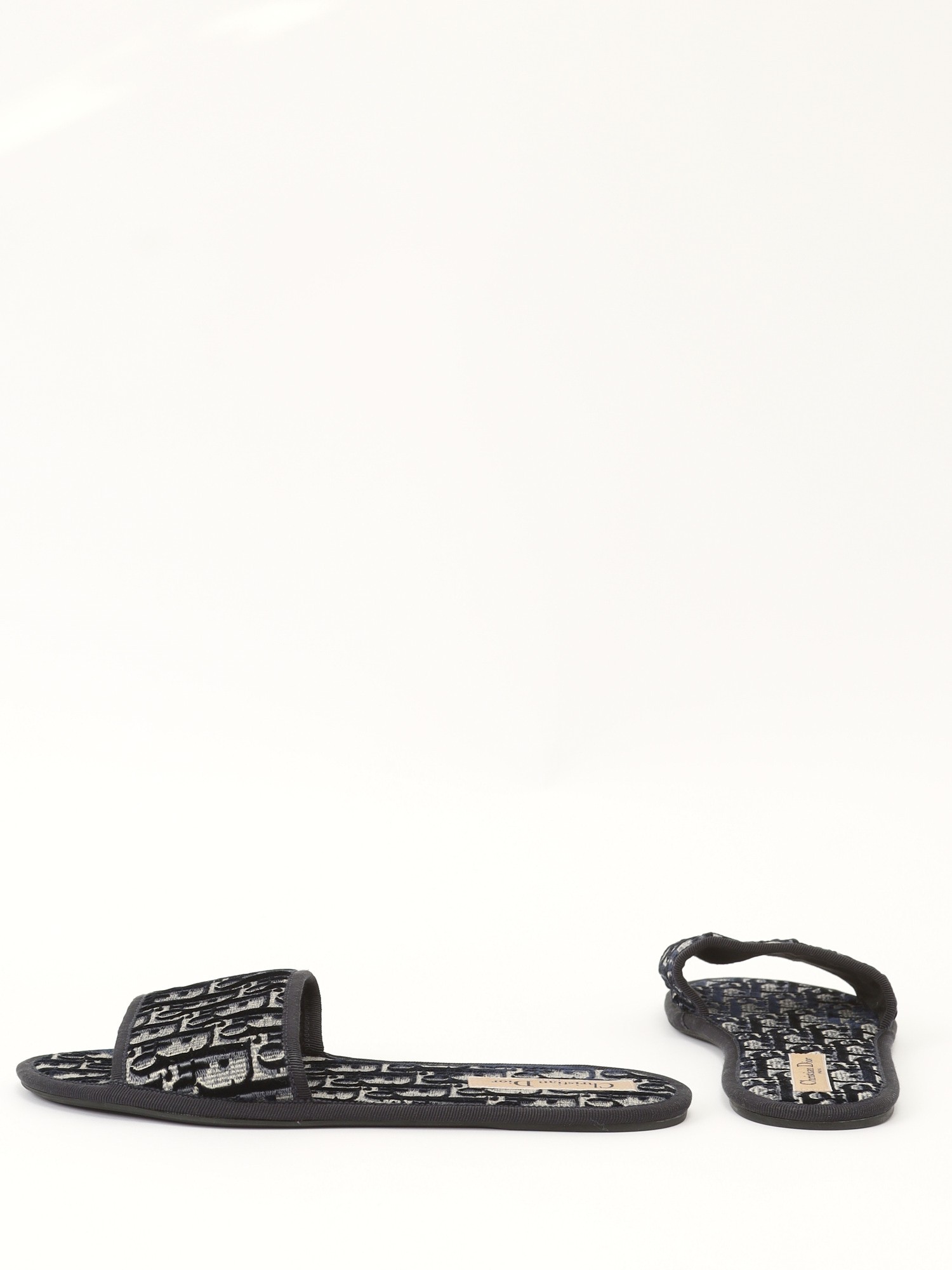 Dior  39 5