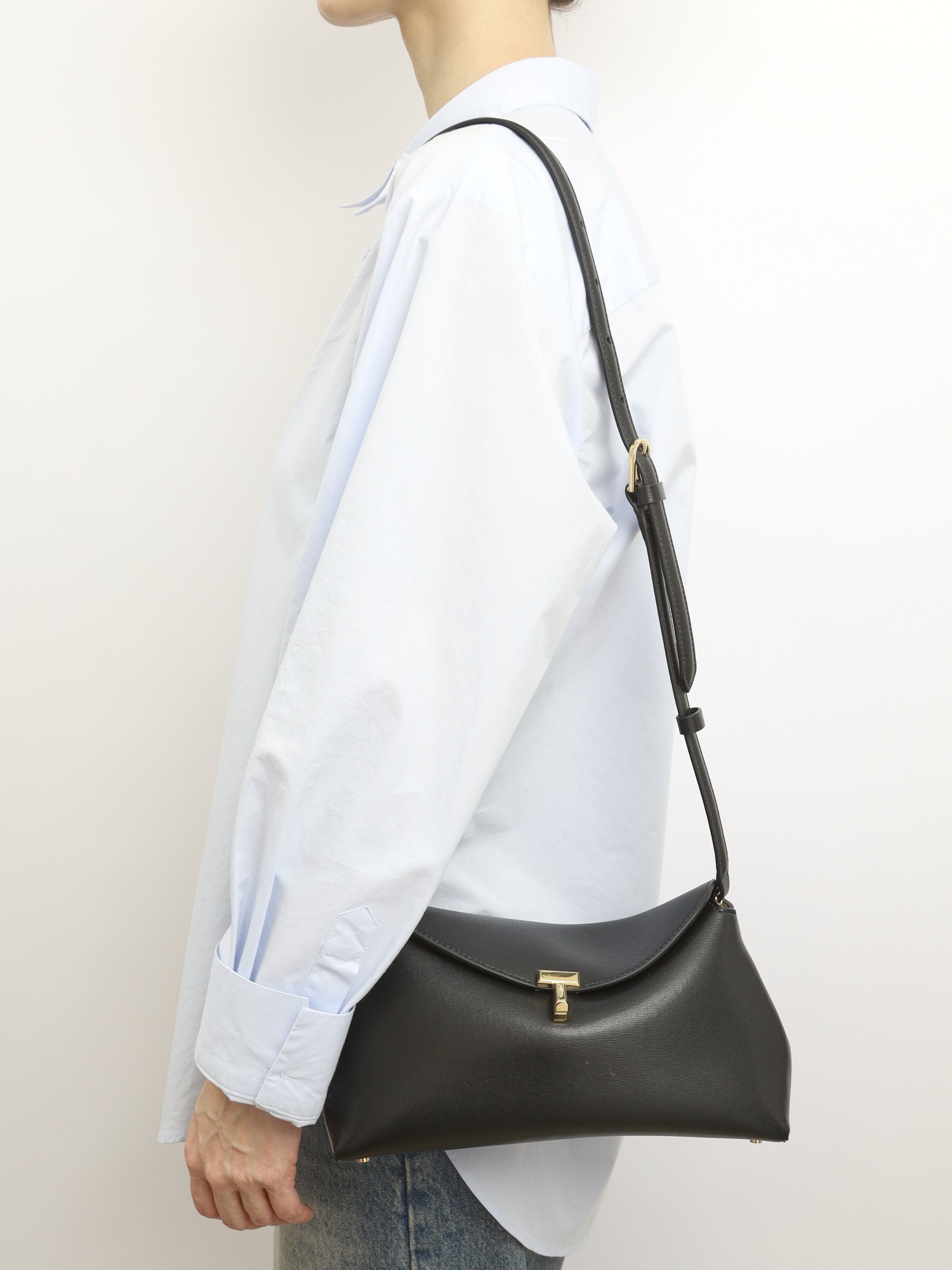 Toteme T-Lock  2
