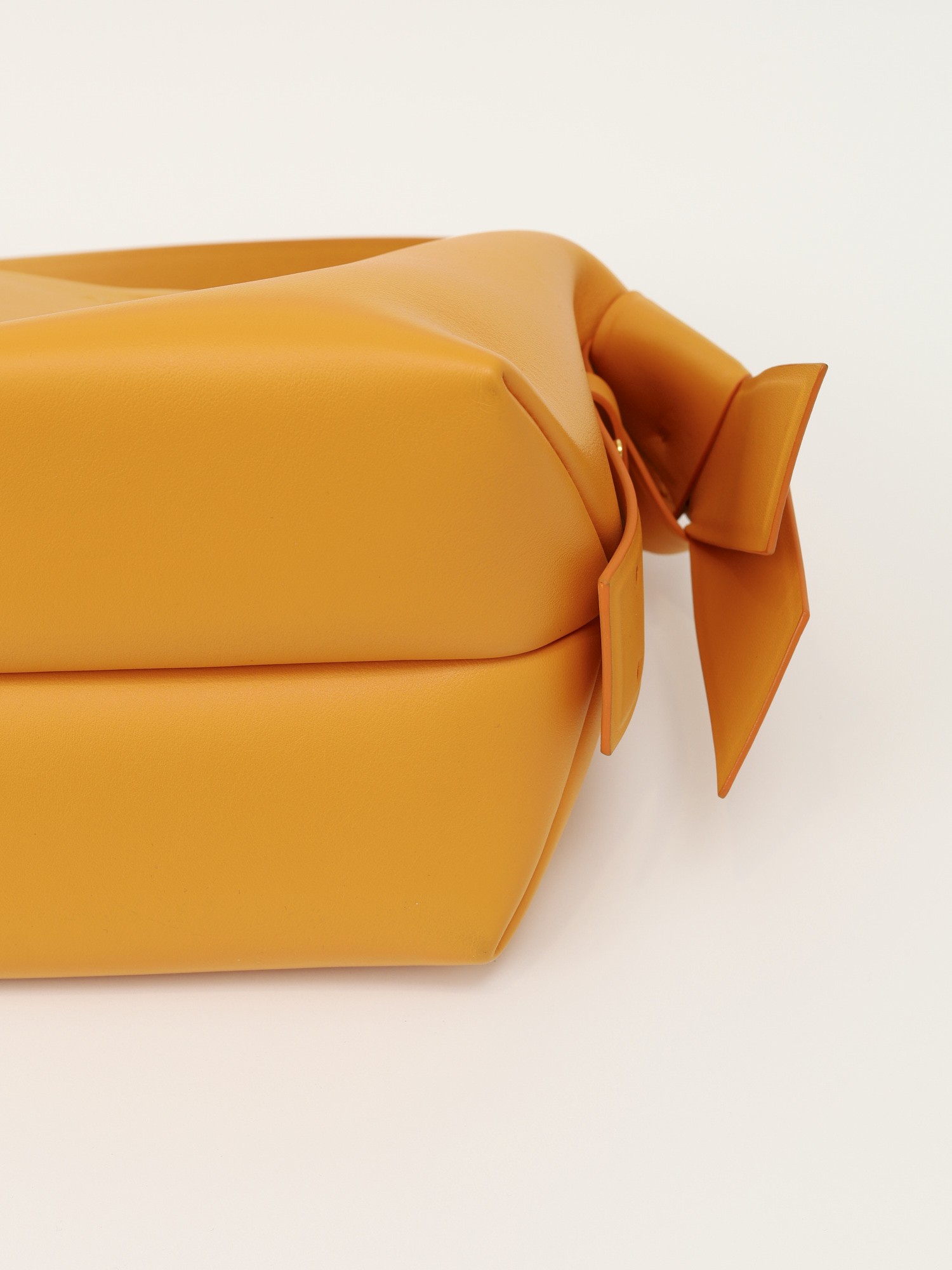 Acne Studios Musubi 10