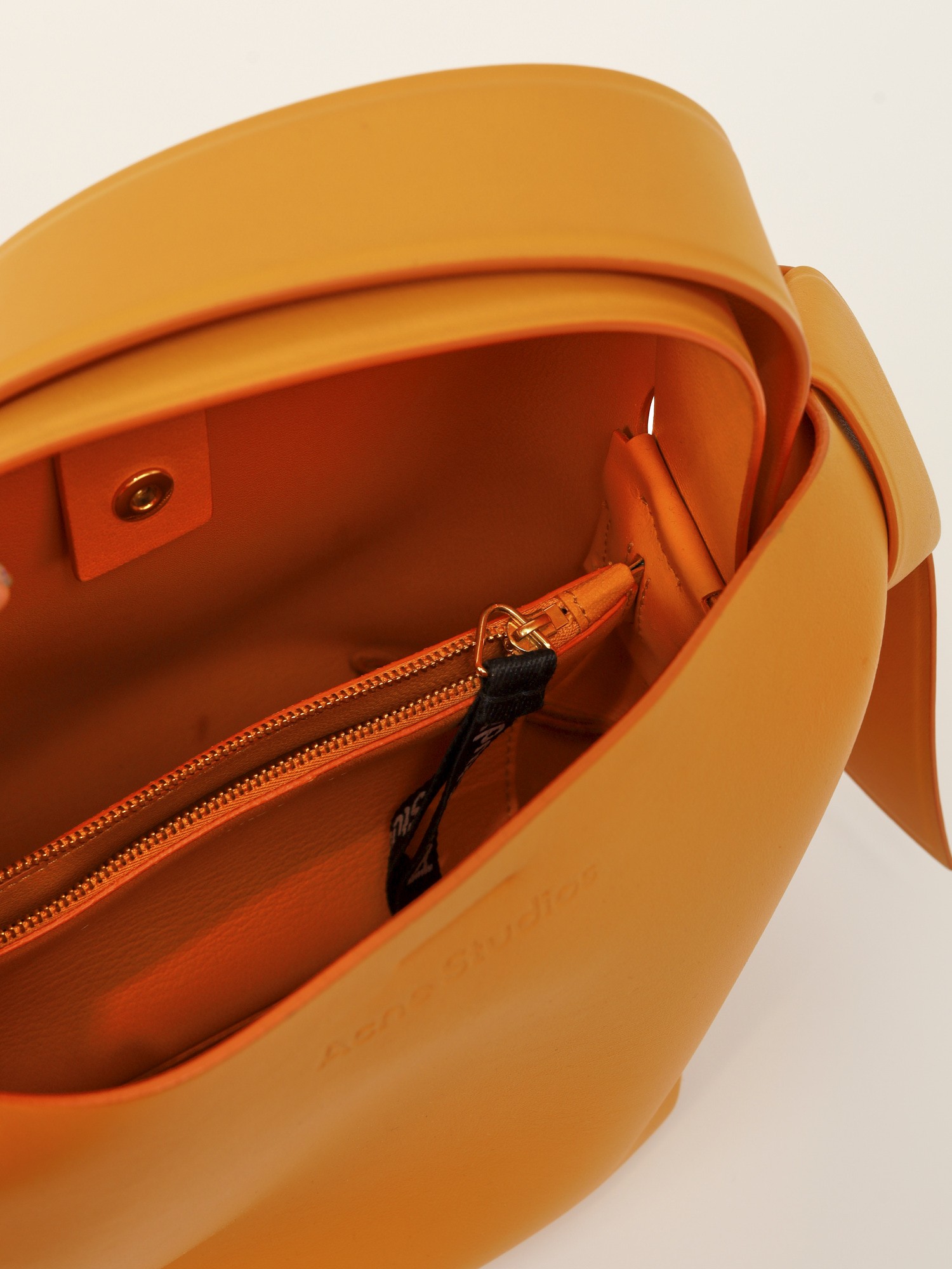 Acne Studios Musubi 15