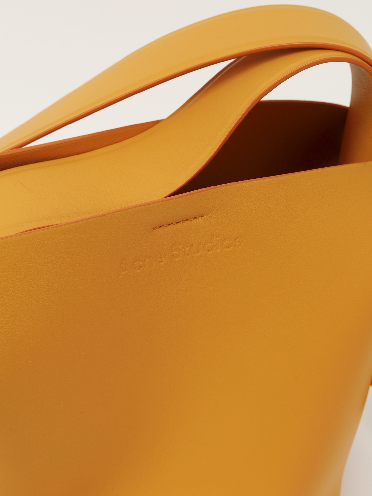 Acne Studios Musubi 5