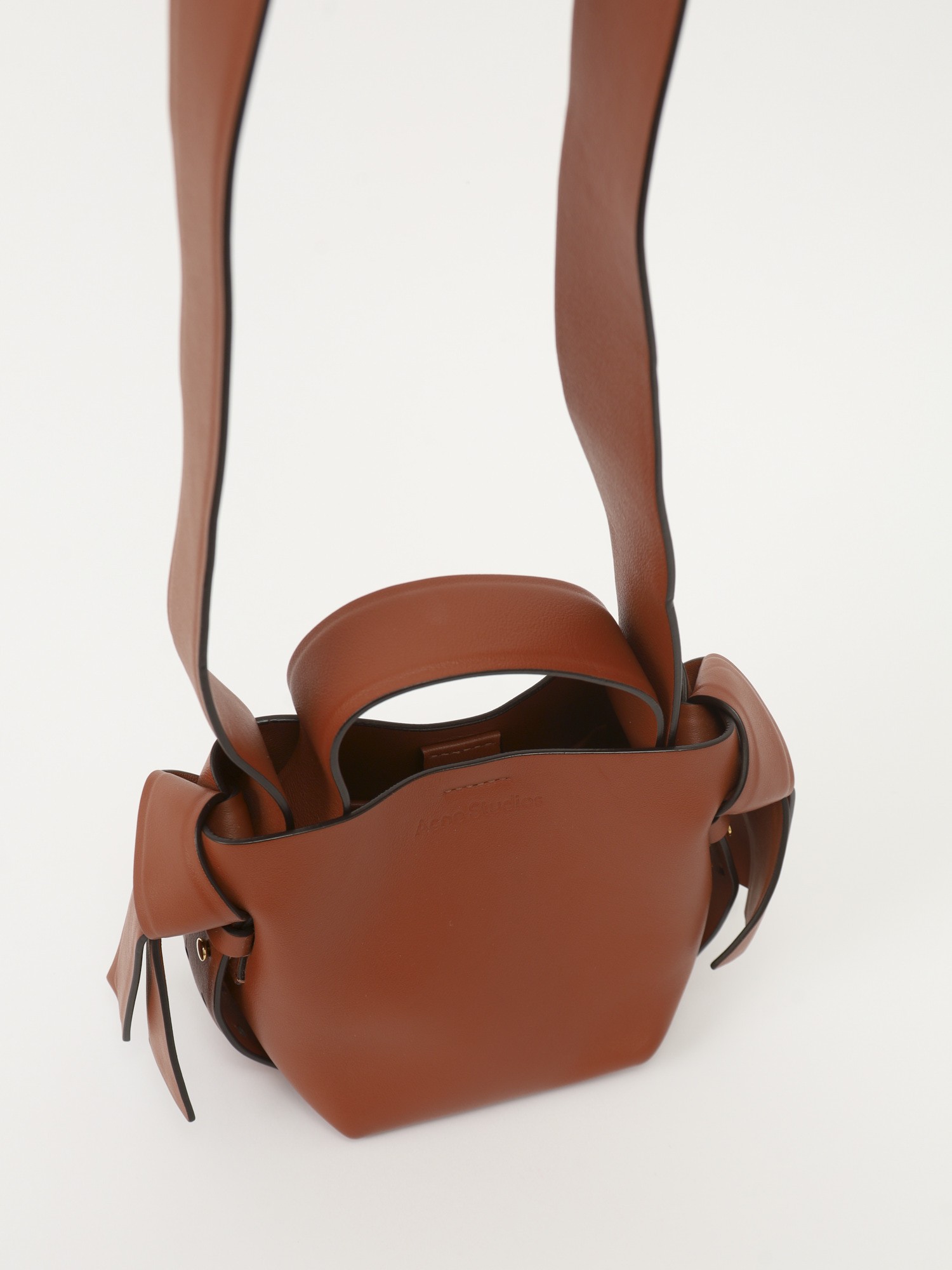 Acne Studios Musubi  5
