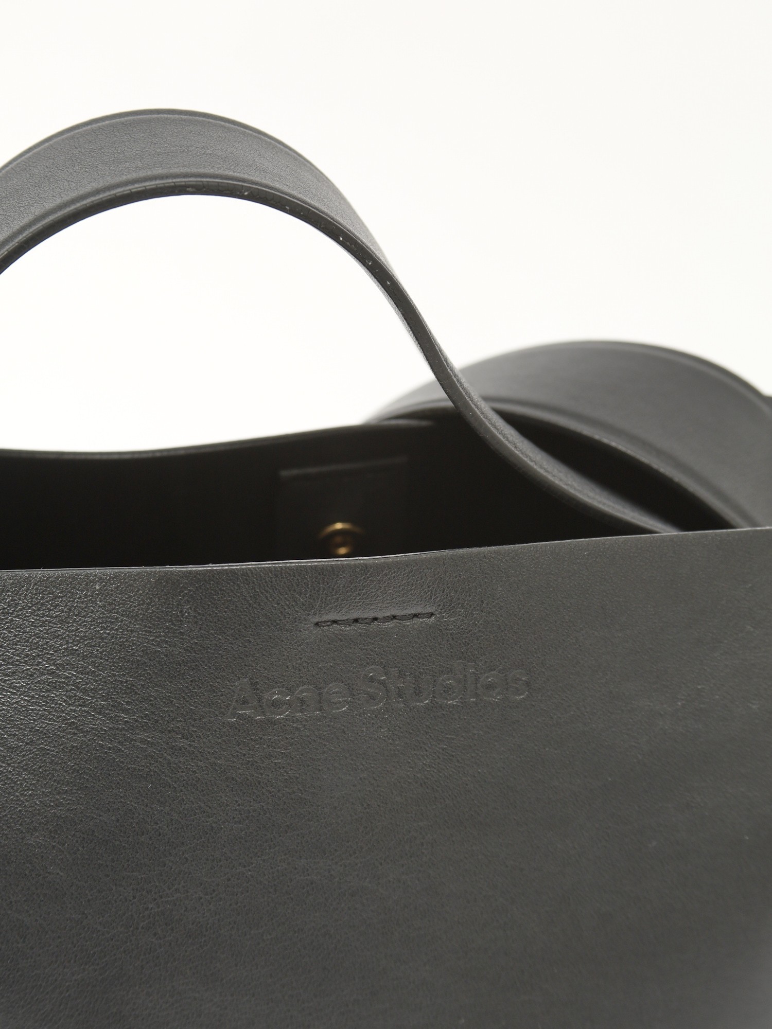 Acne Studios Musubi  5