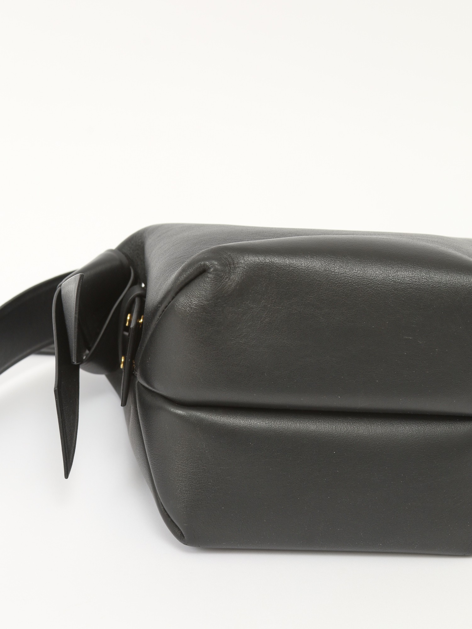 Acne Studios Musubi  8