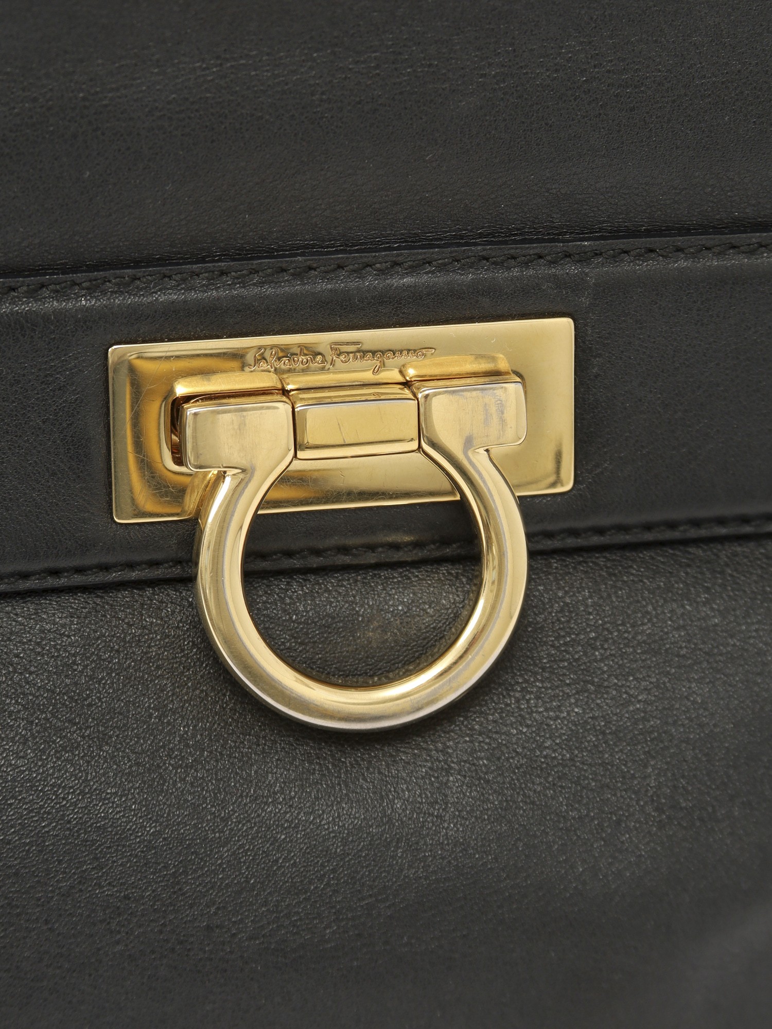 Salvatore Ferragamo Sofia 5