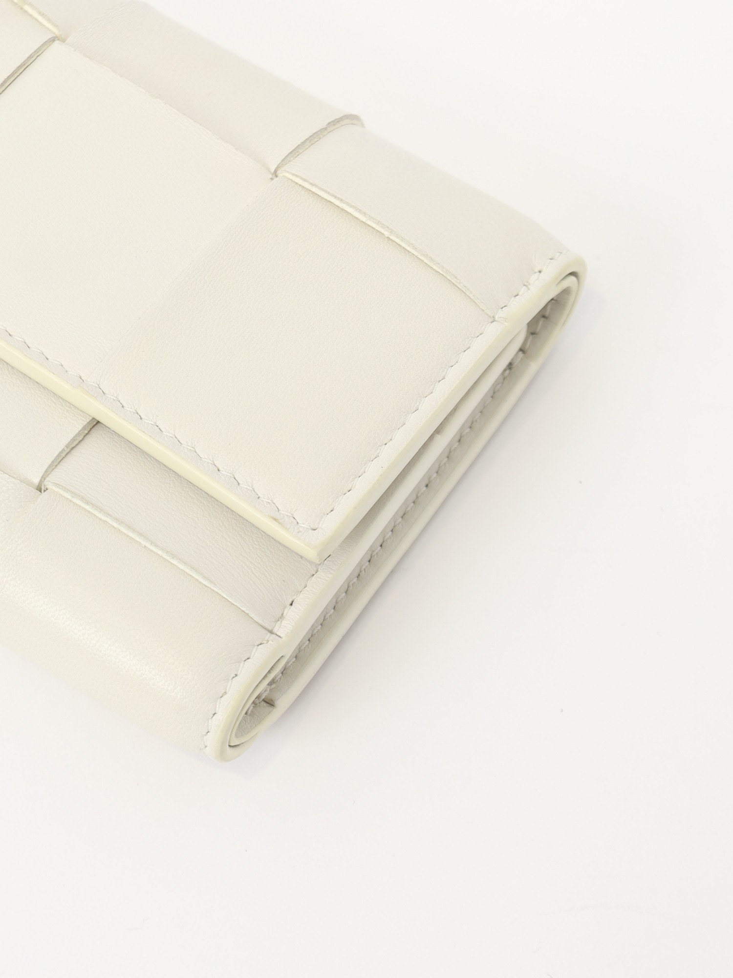 Bottega Veneta Wallet 4
