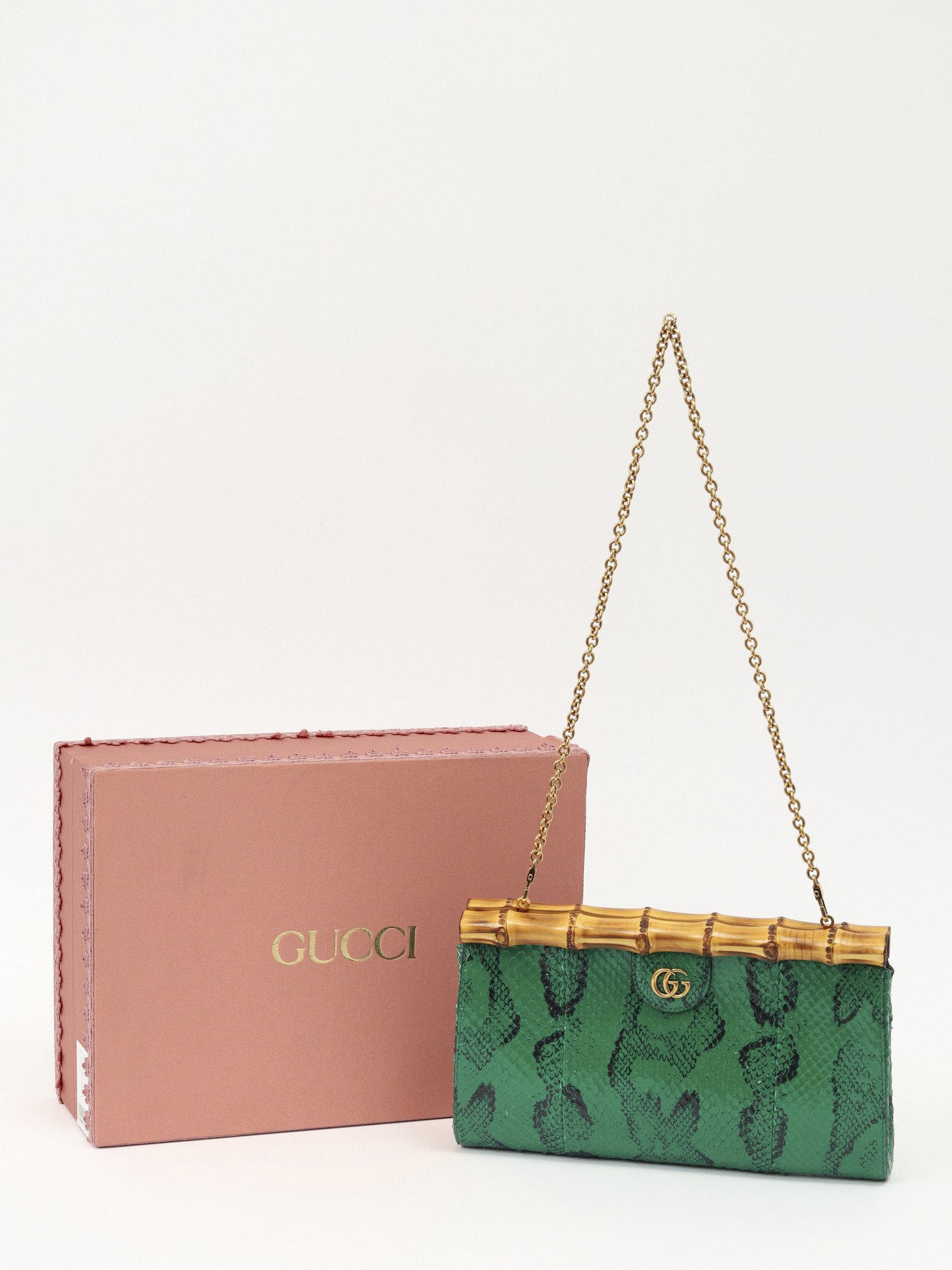 Gucci Diana 4