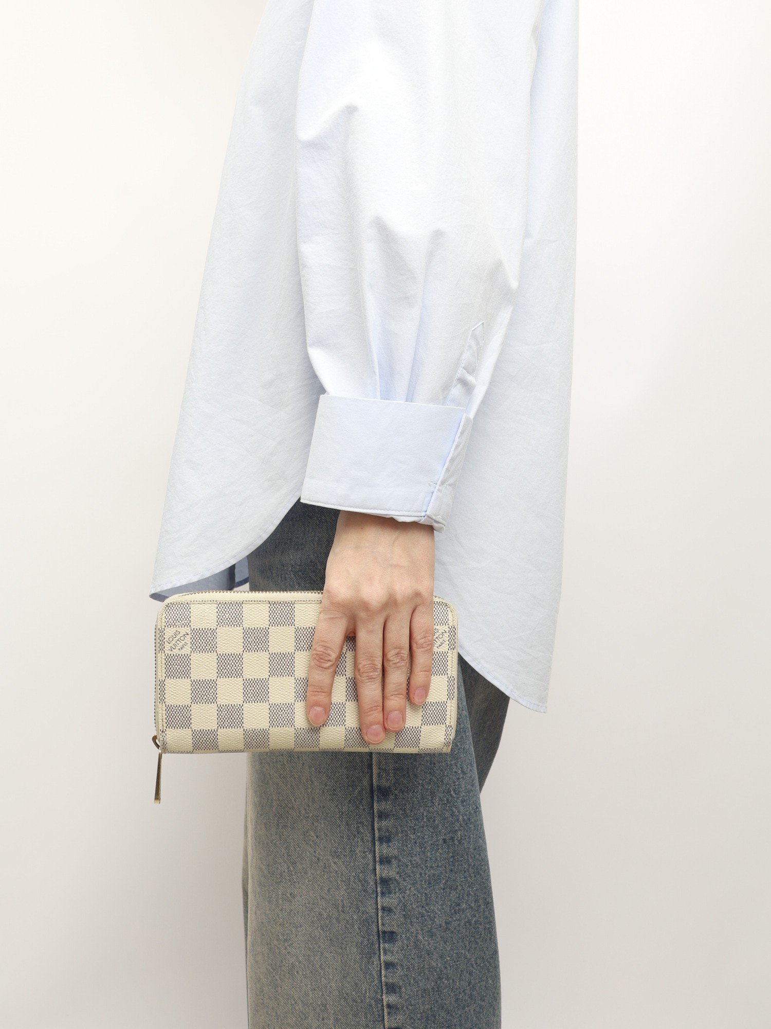 Louis Vuitton Wallet 1