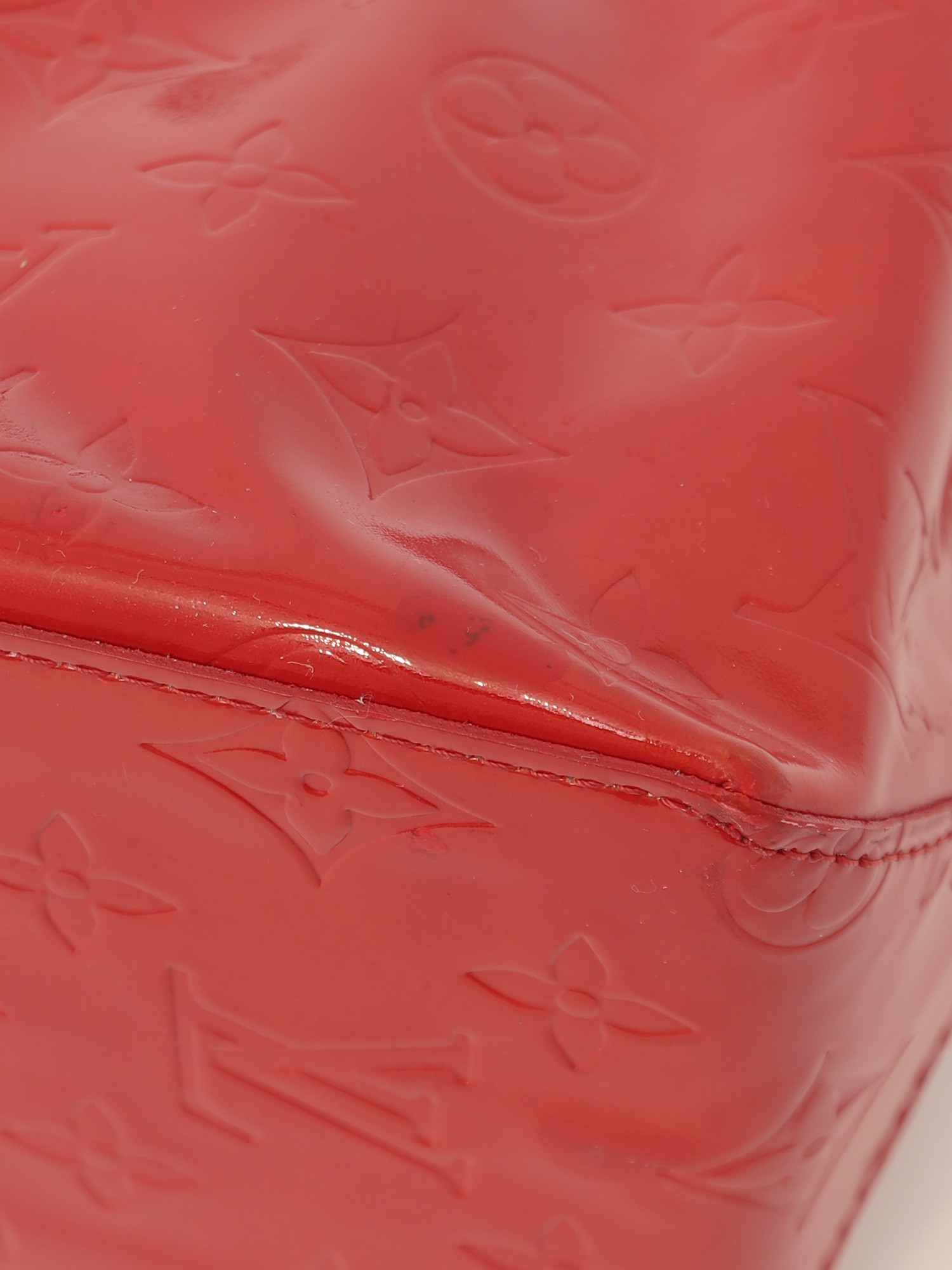 Louis Vuitton Reade 9