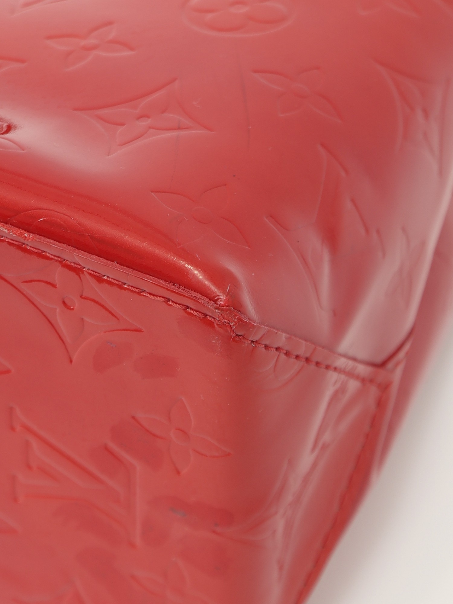 Louis Vuitton Reade 8