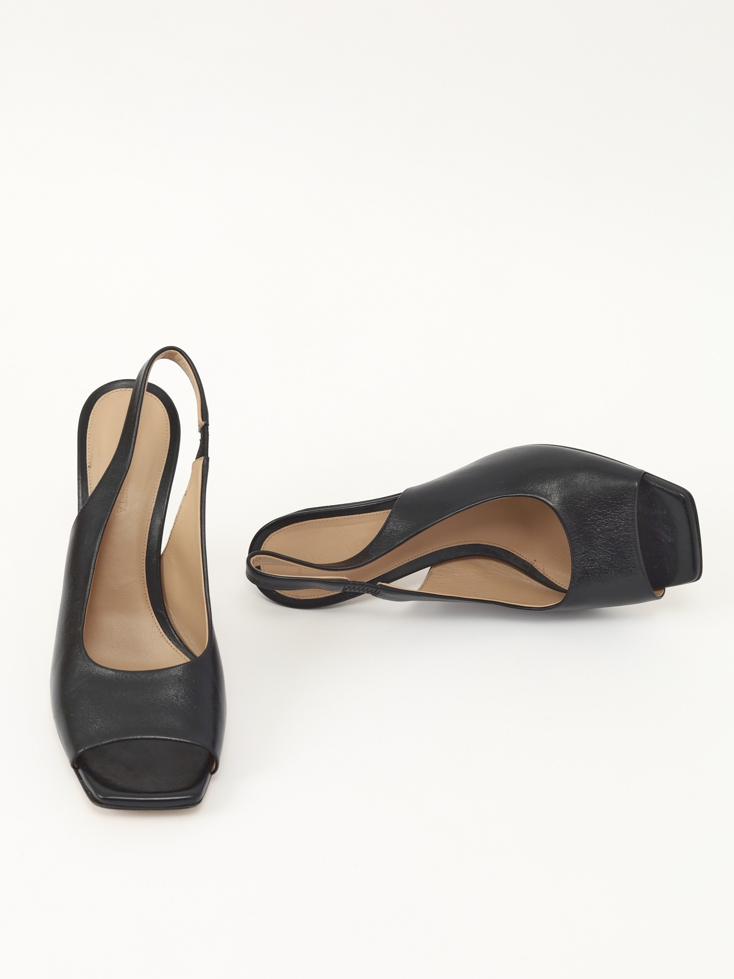 Bottega Veneta Shoes 37 5