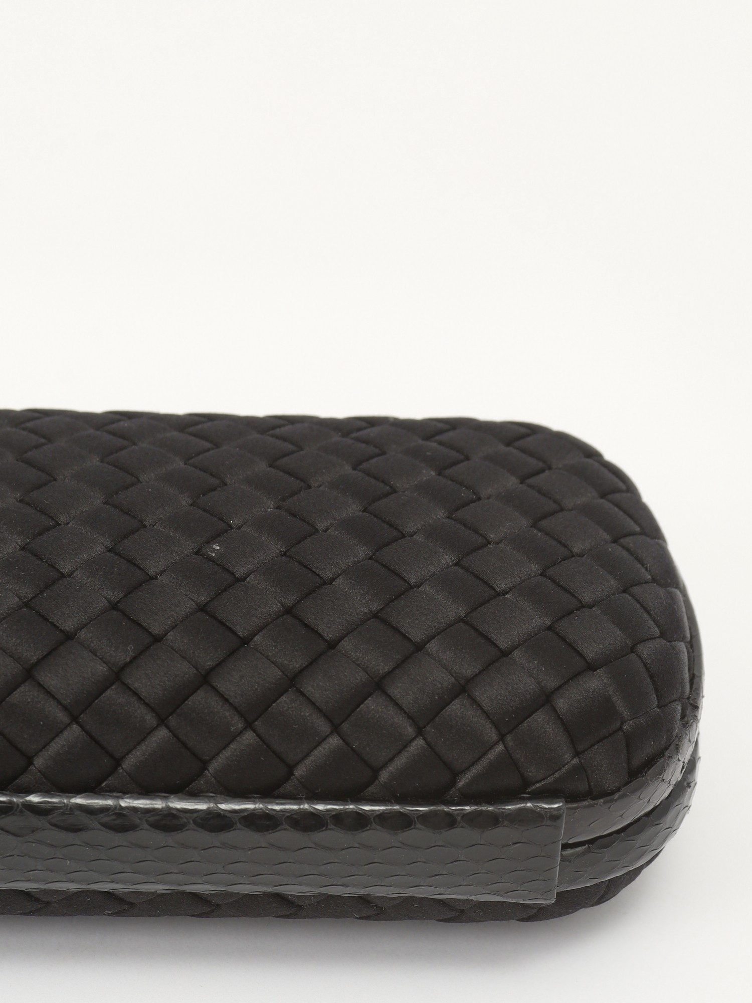 Bottega Veneta Knot 6