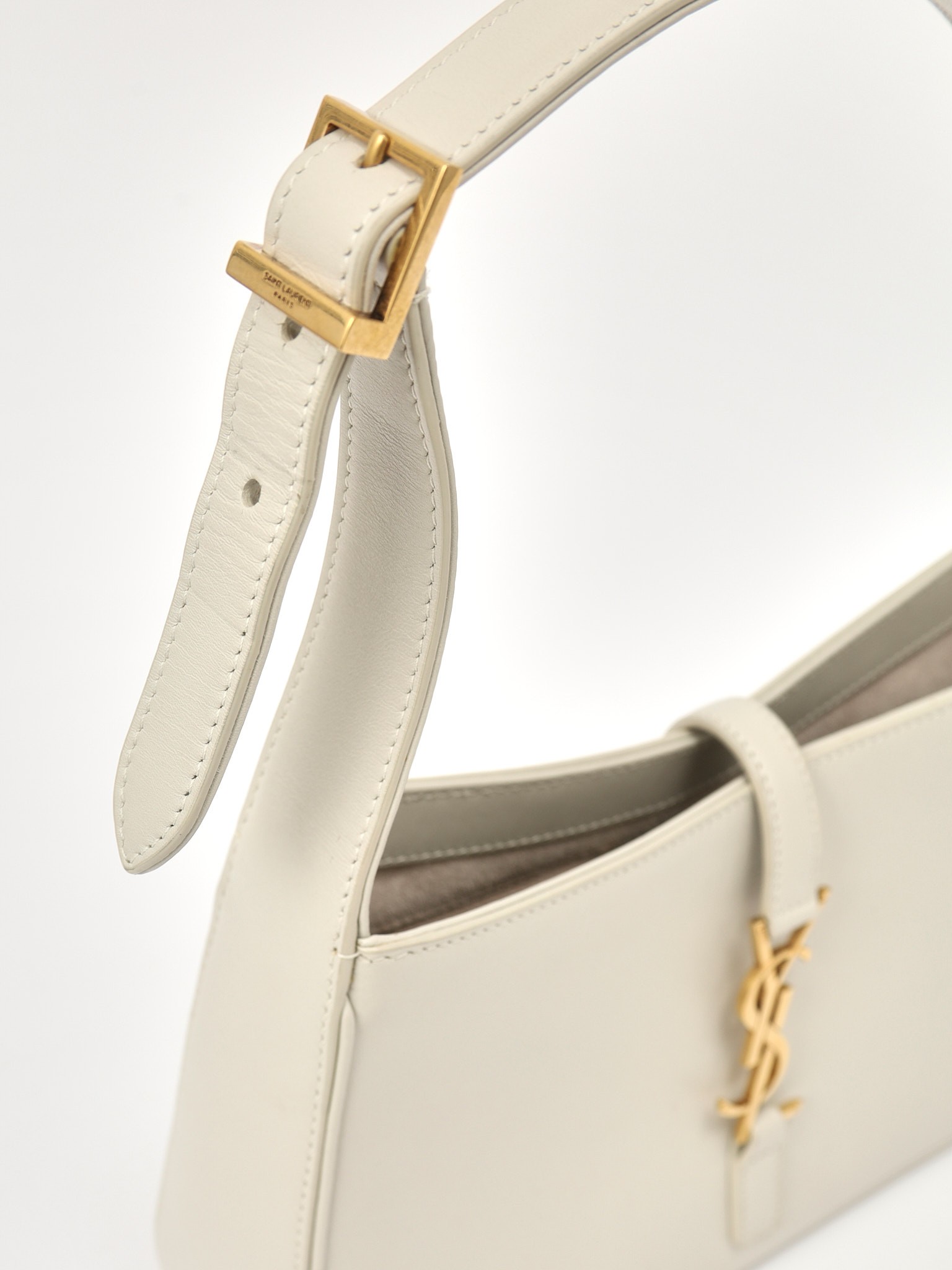 Saint Laurent Le 5 a 7 5