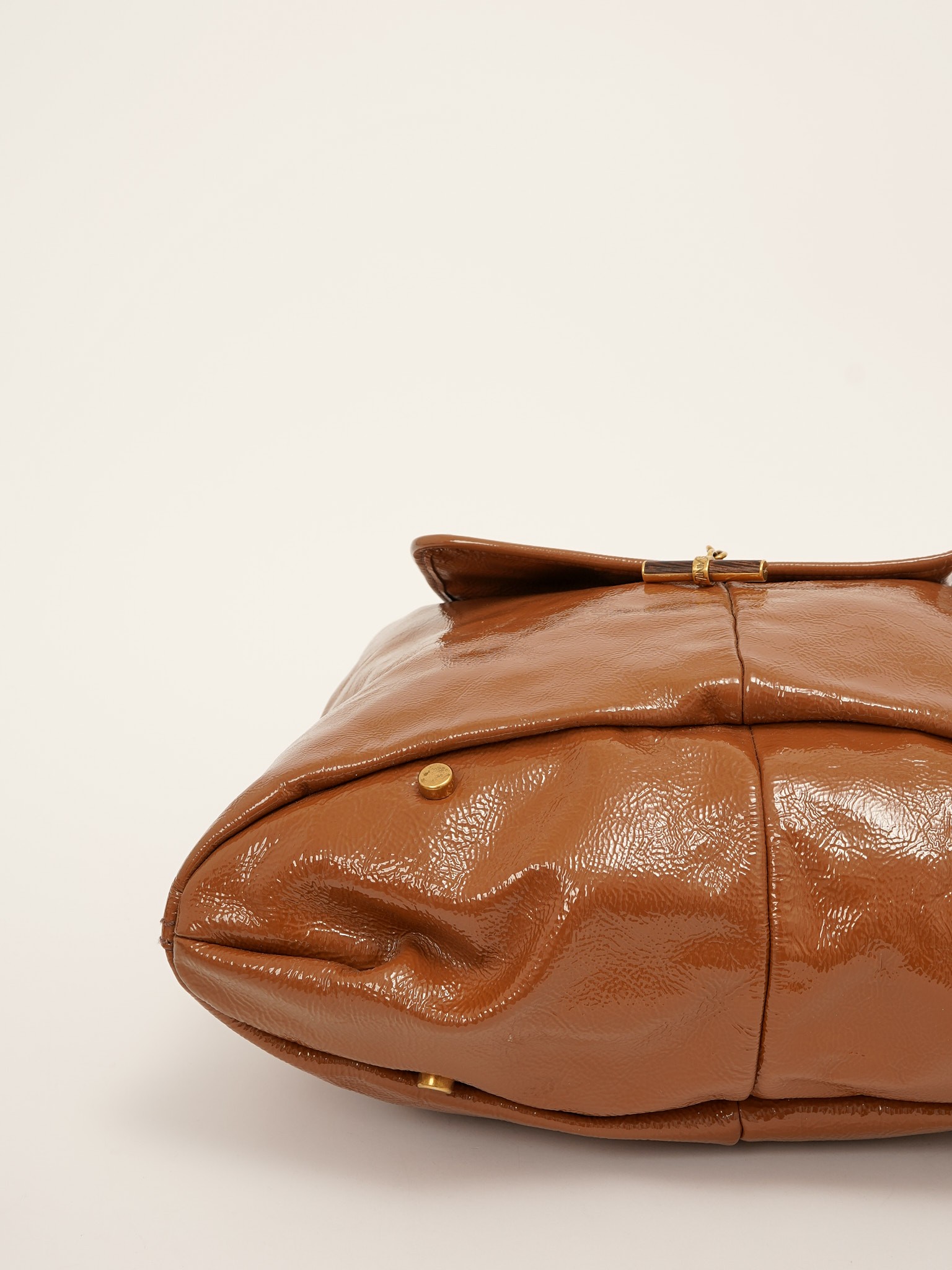 Saint Laurent Capri 6