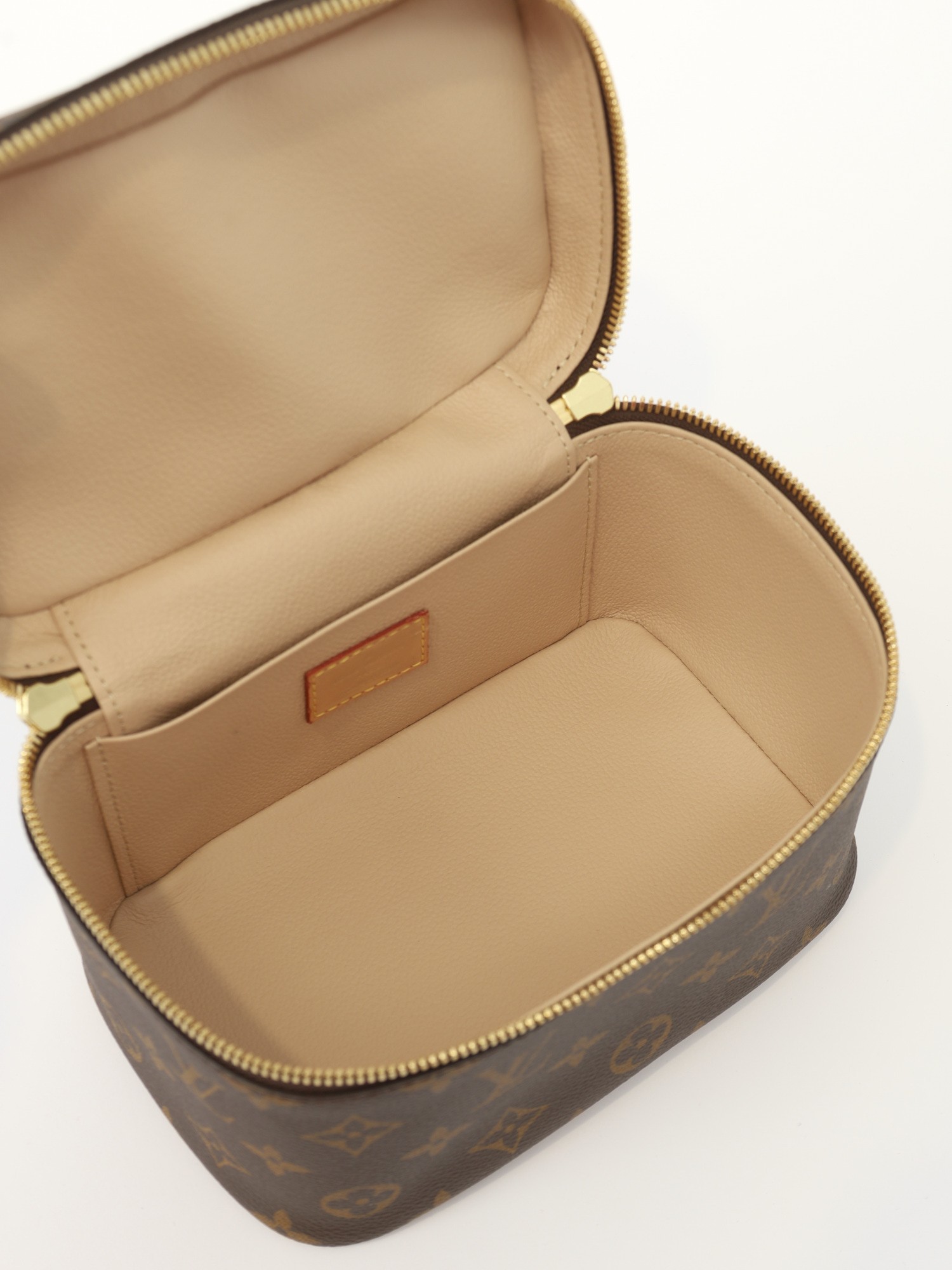 Louis Vuitton Nice  8