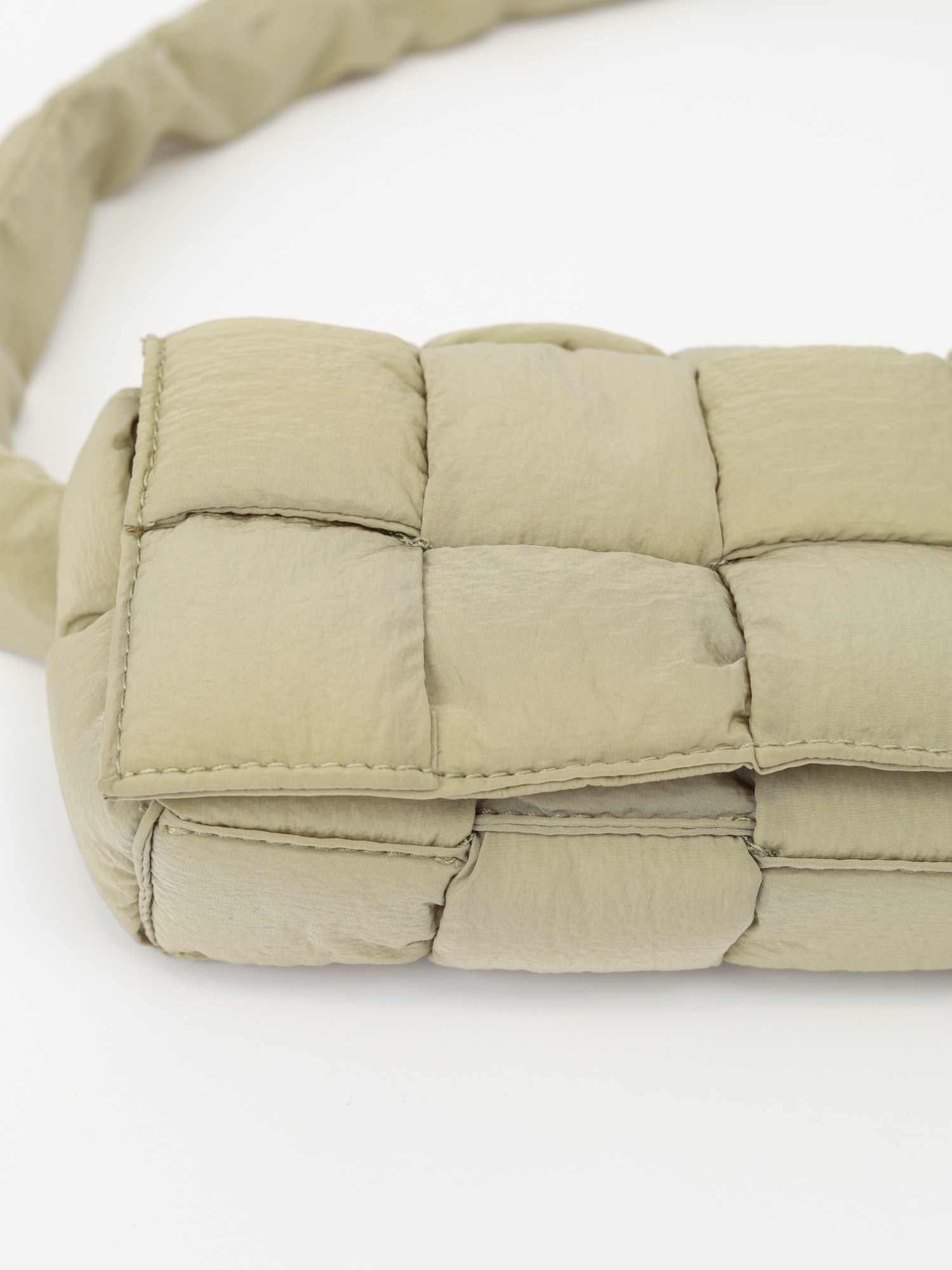 Bottega Veneta Cassette 6