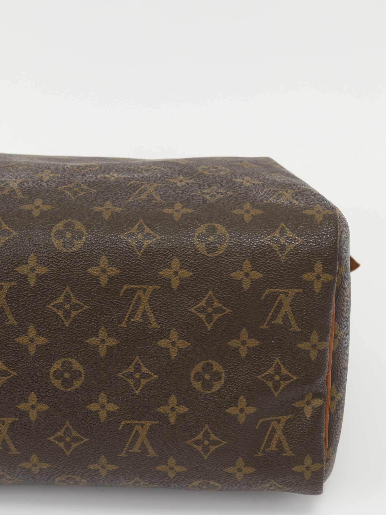 Louis Vuitton Speedy 9