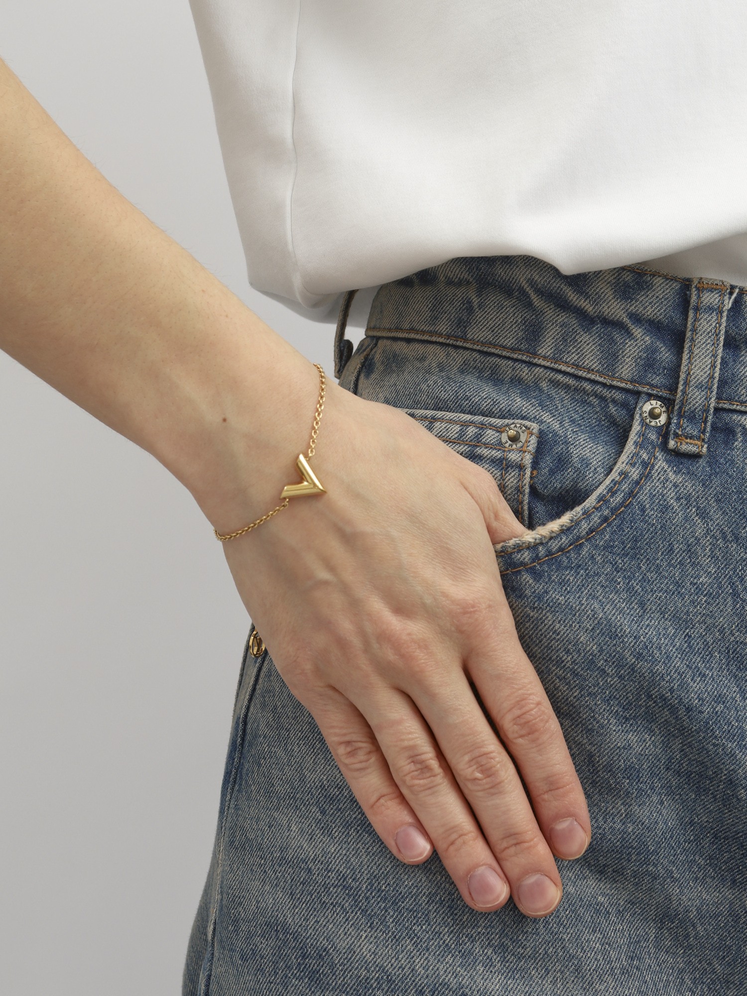 Louis Vuitton Bracelet  1