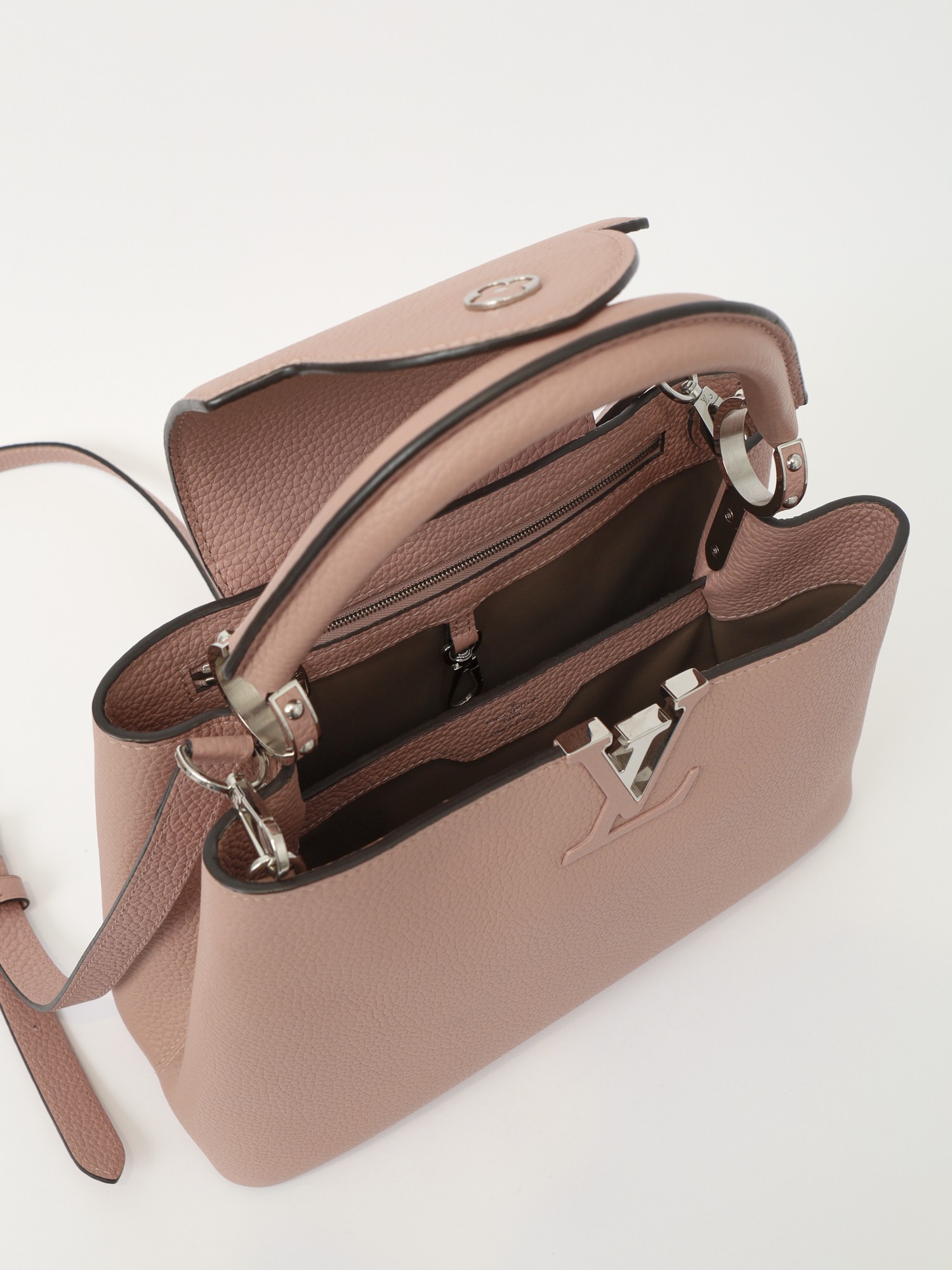 Louis Vuitton Capucines  11