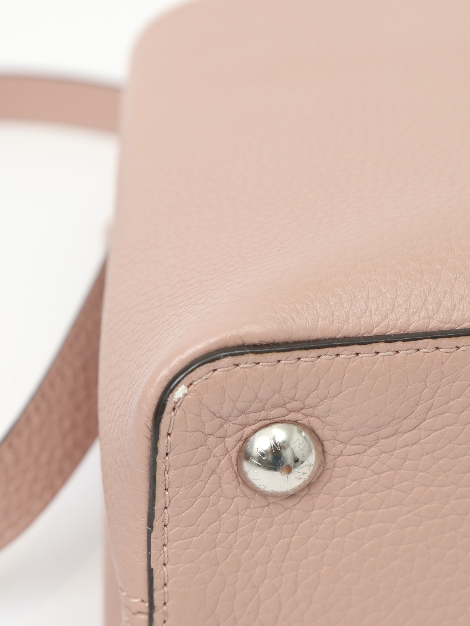 Louis Vuitton Capucines  10