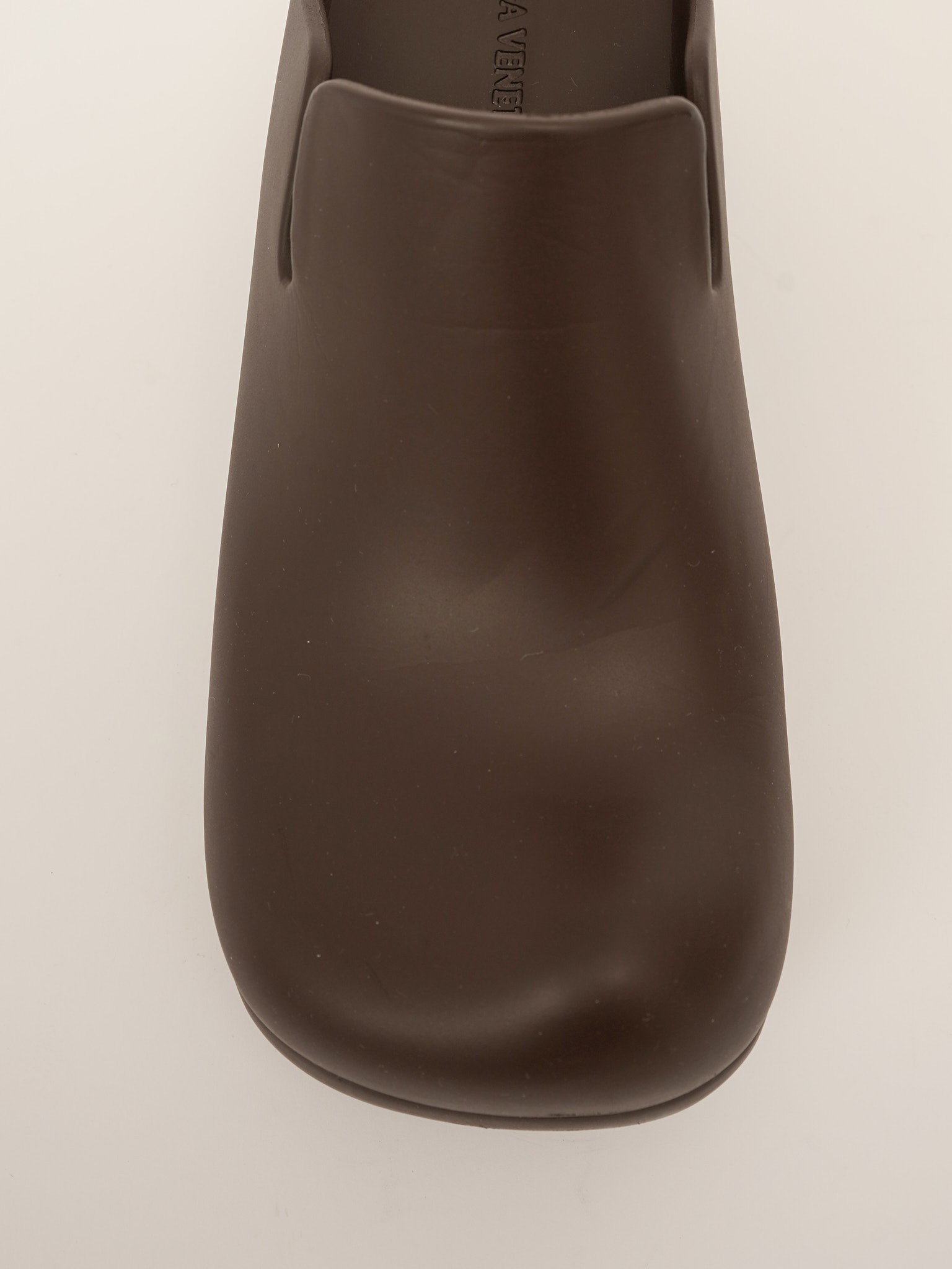 Bottega Veneta  39 5