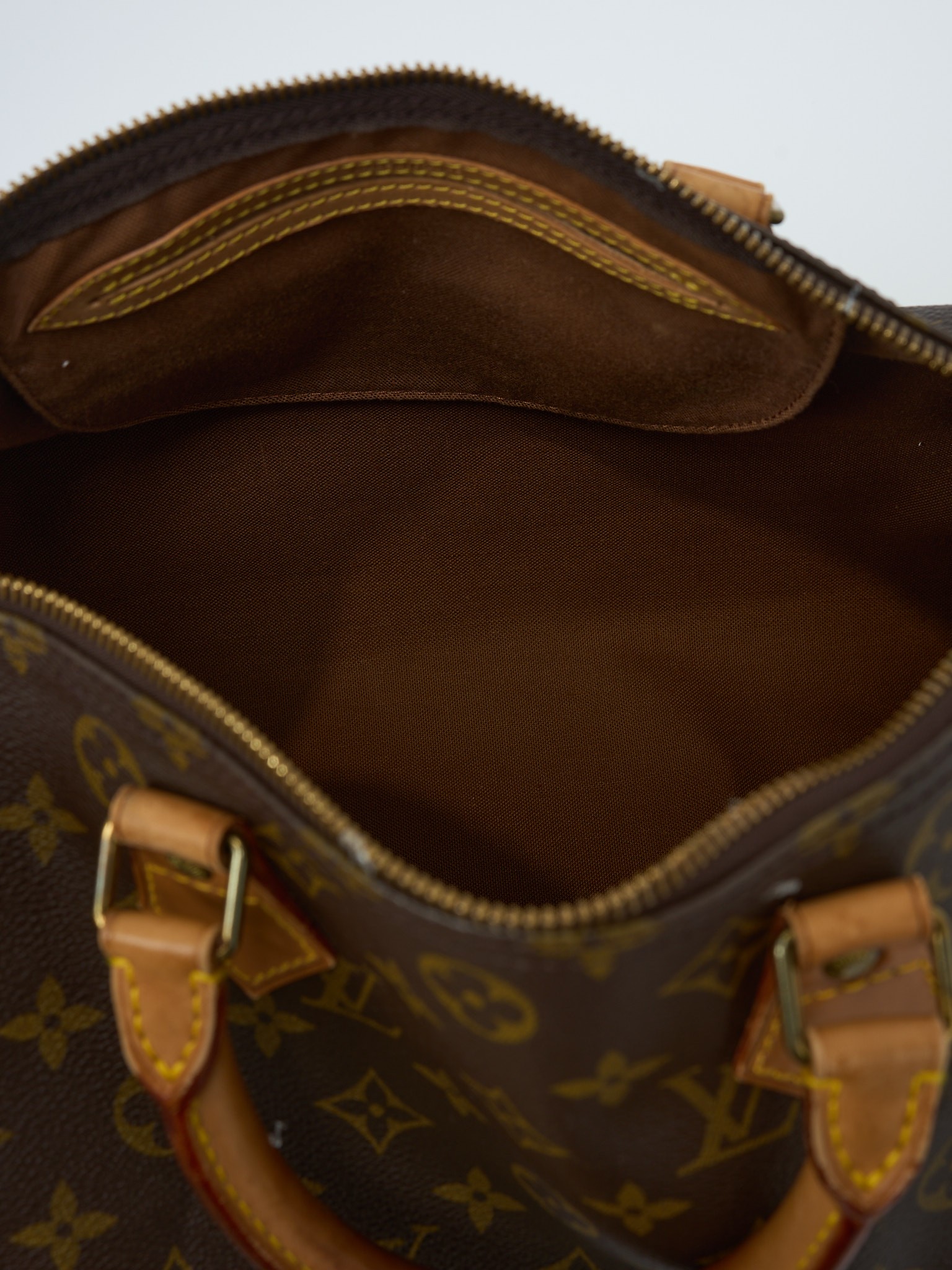 Louis Vuitton Speedy 8