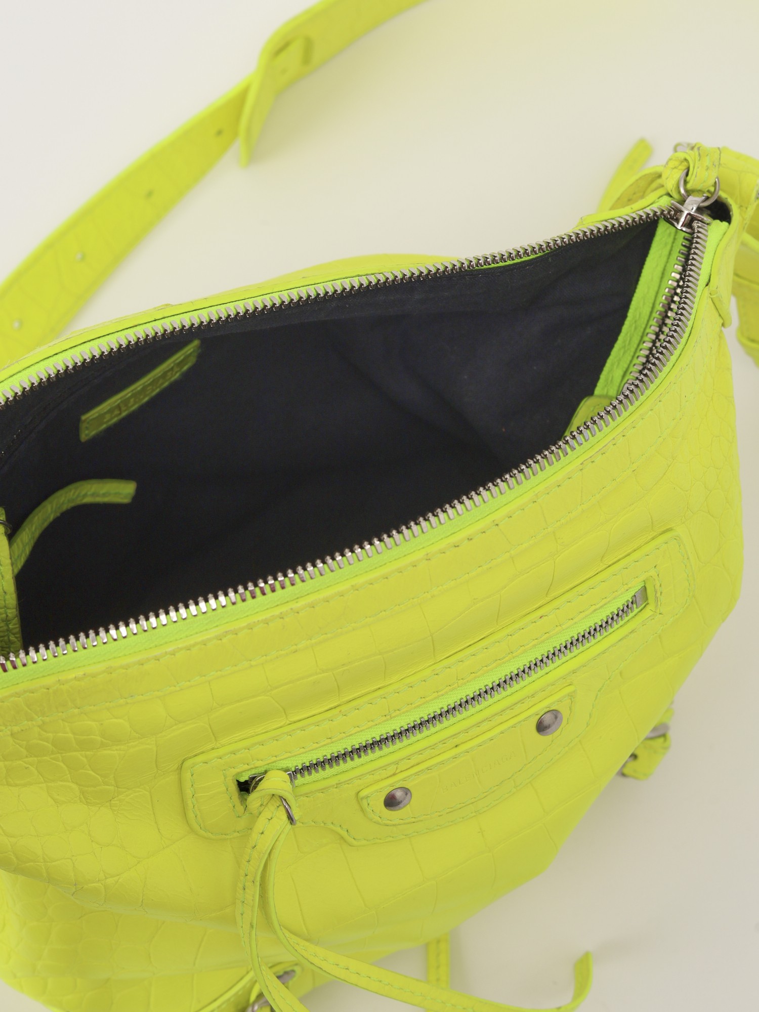 Balenciaga Leather Bag 16