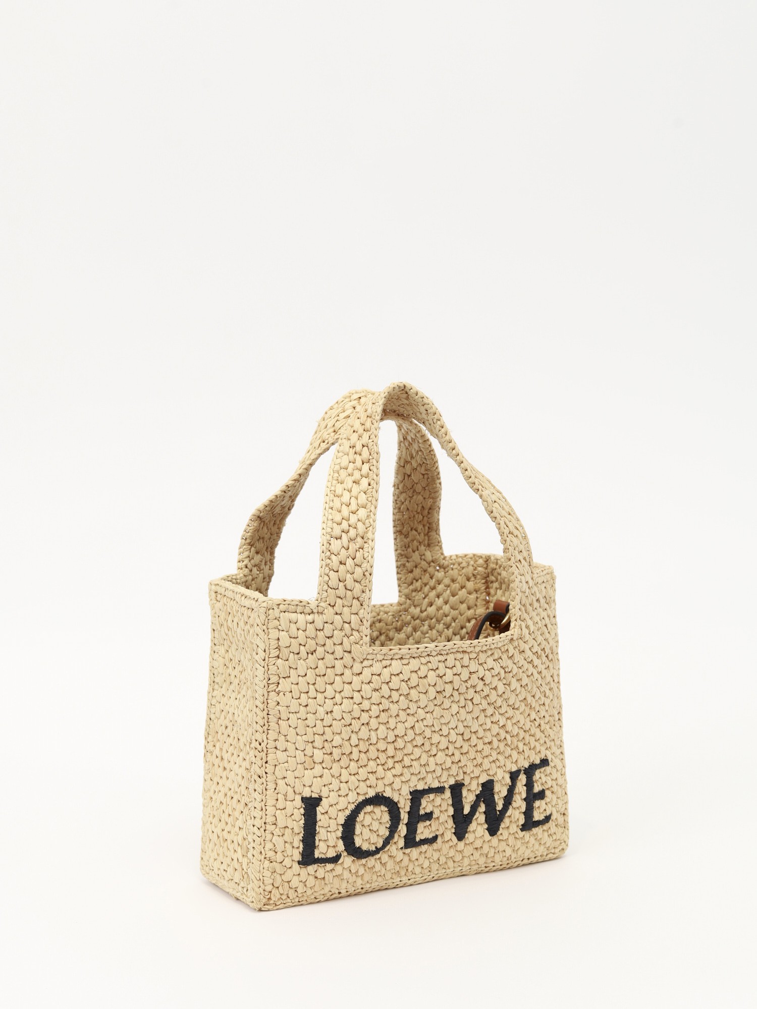 Loewe Font 2