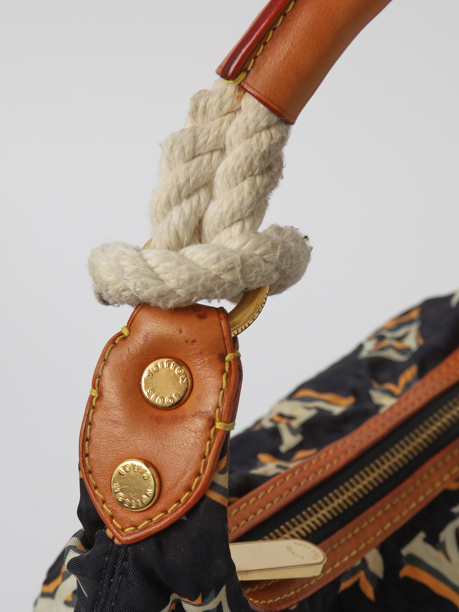 Louis Vuitton Bulle 6