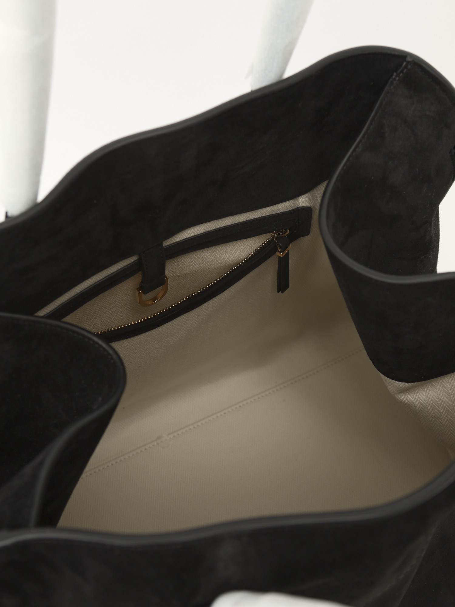 The Row Margaux 17 7