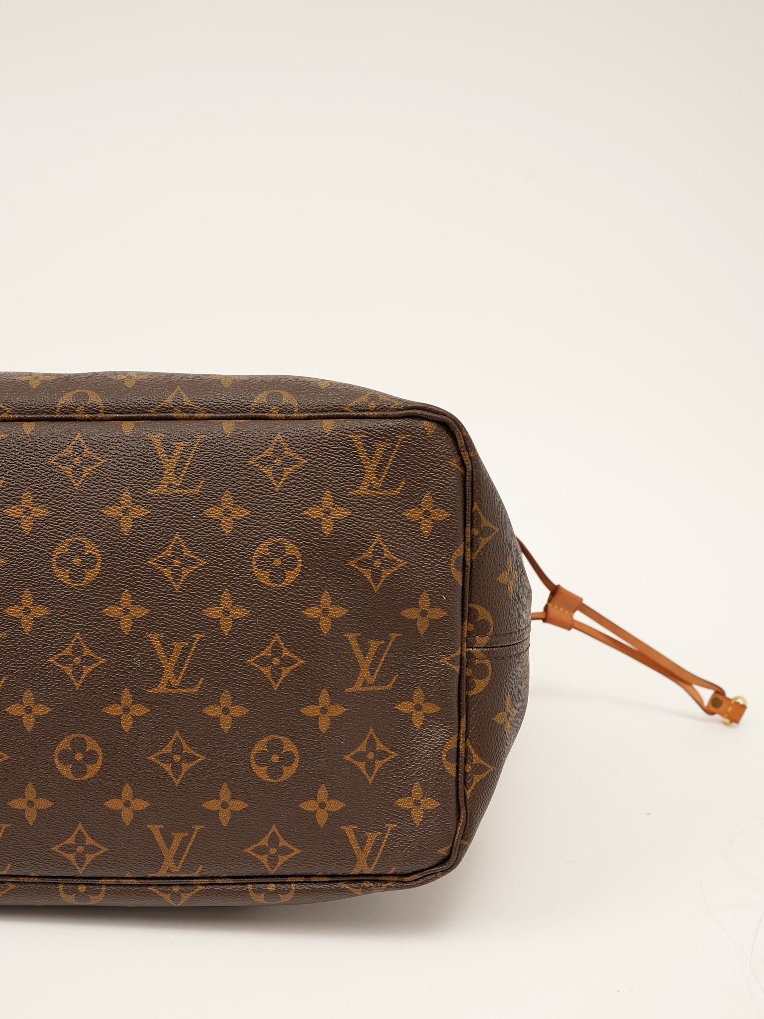 Louis Vuitton Neverfull 10