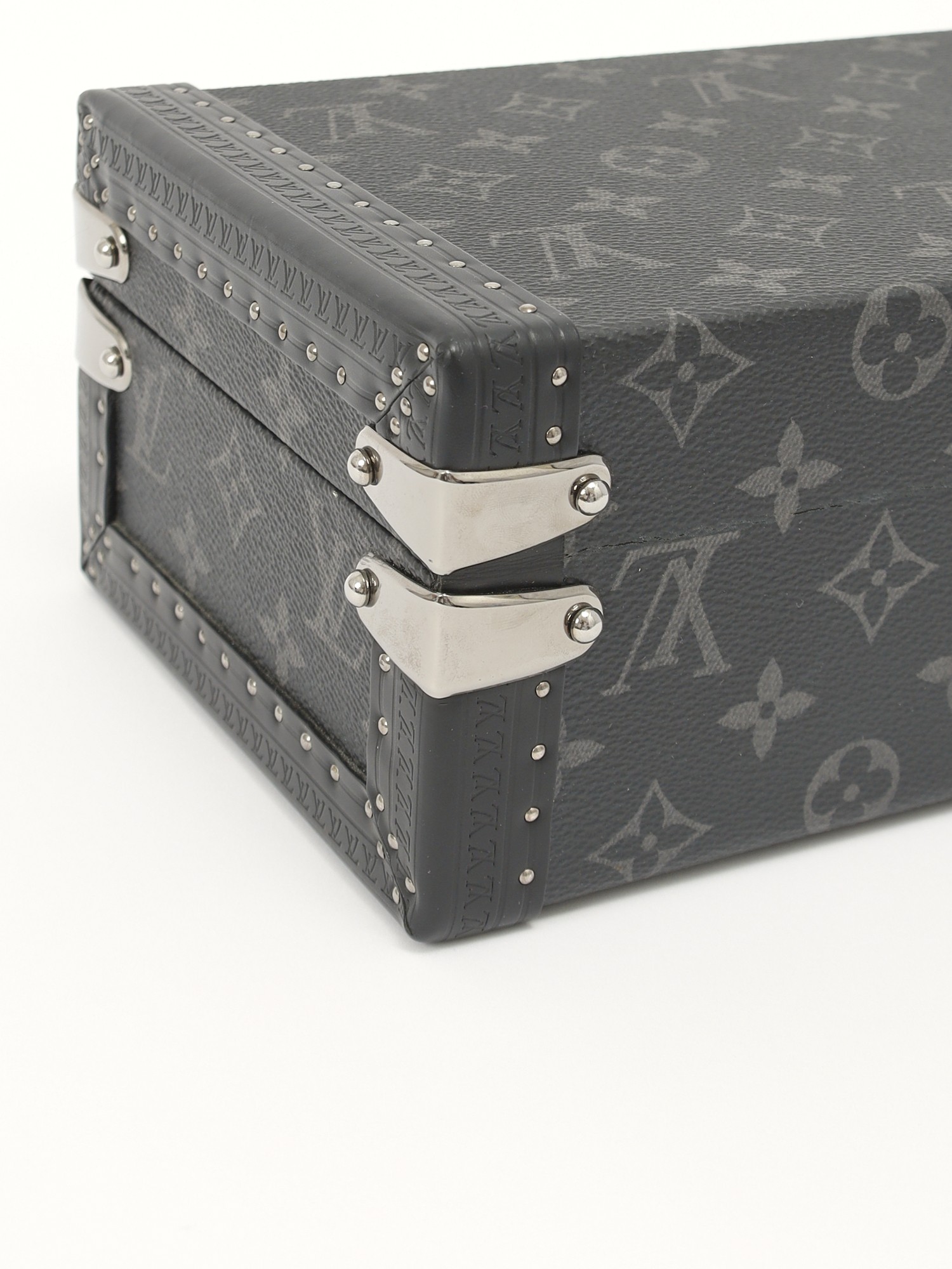 Louis Vuitton Case 8