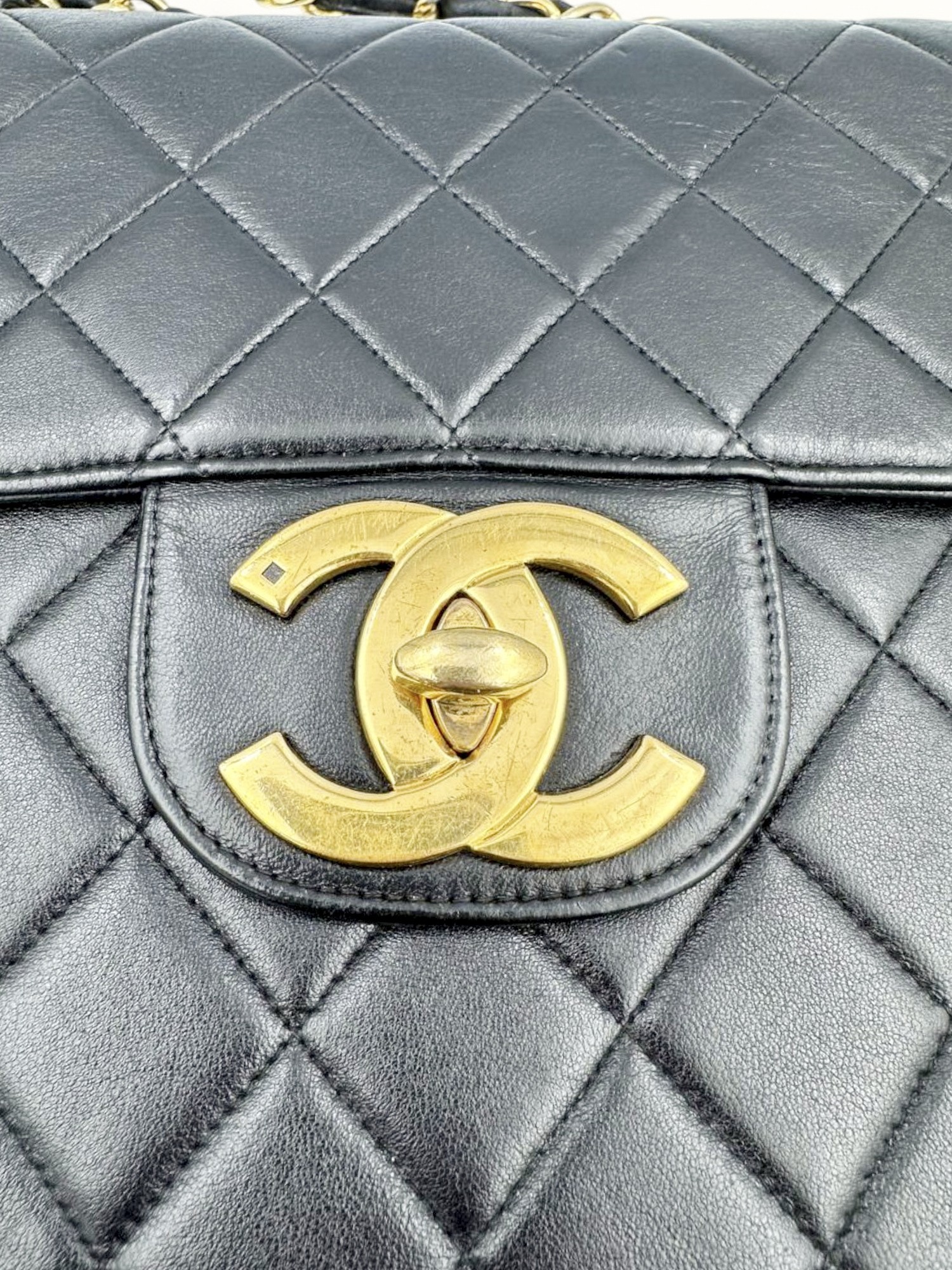 Chanel Timeless Classic 2