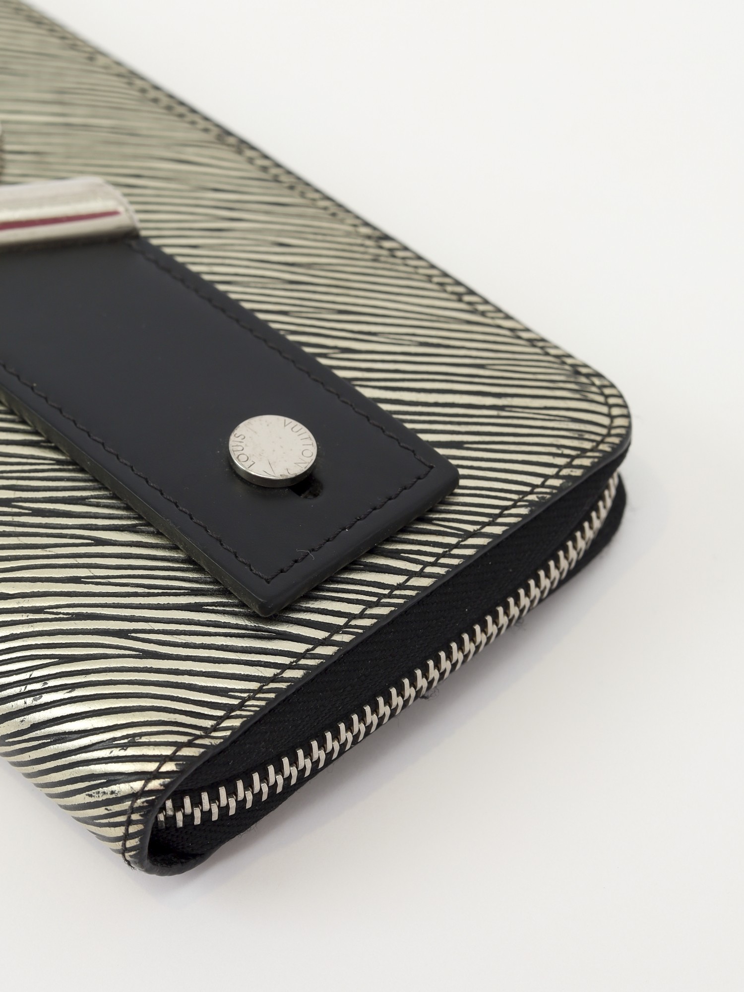 Louis Vuitton Wallet 5