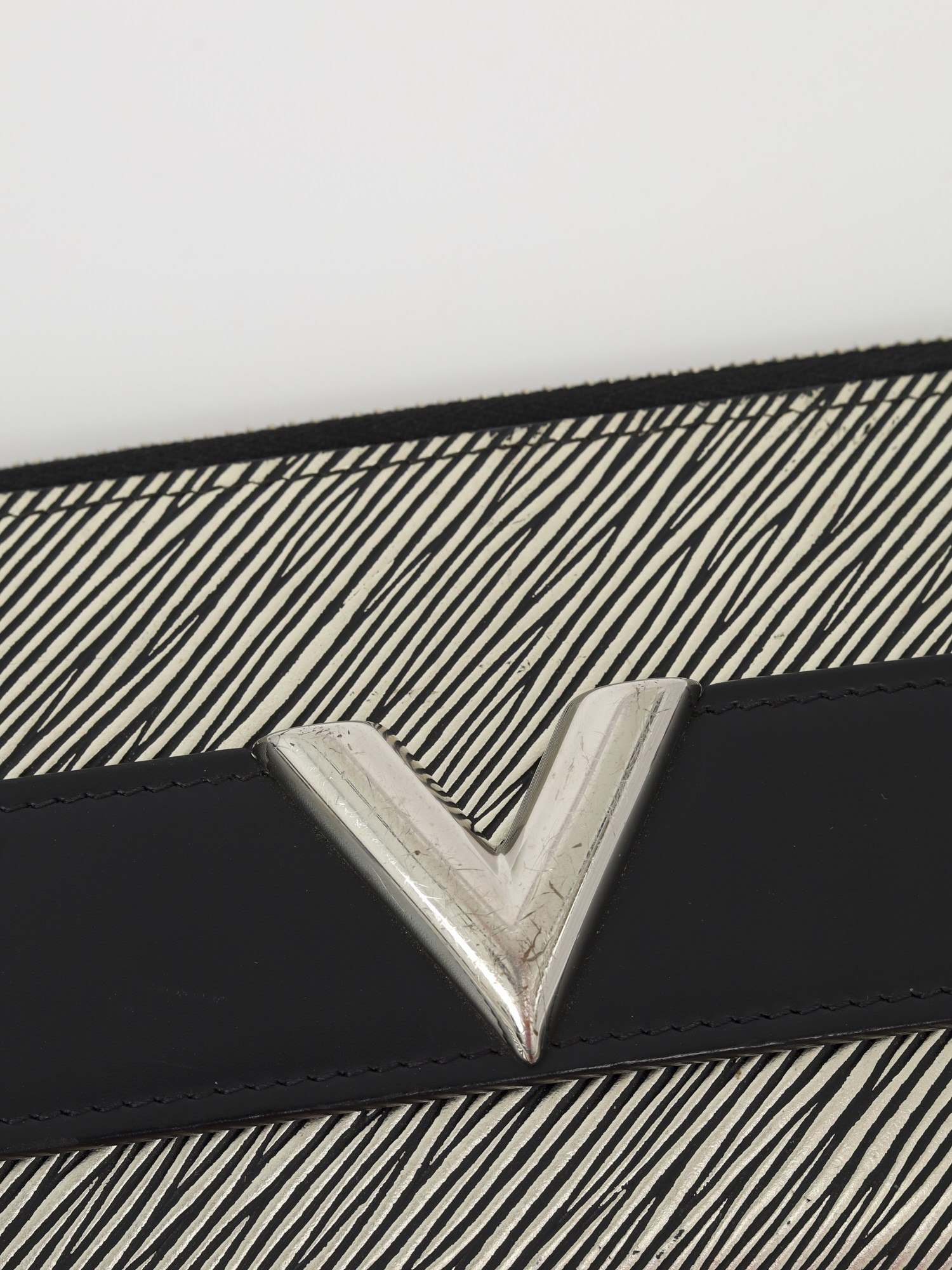 Louis Vuitton Wallet 3