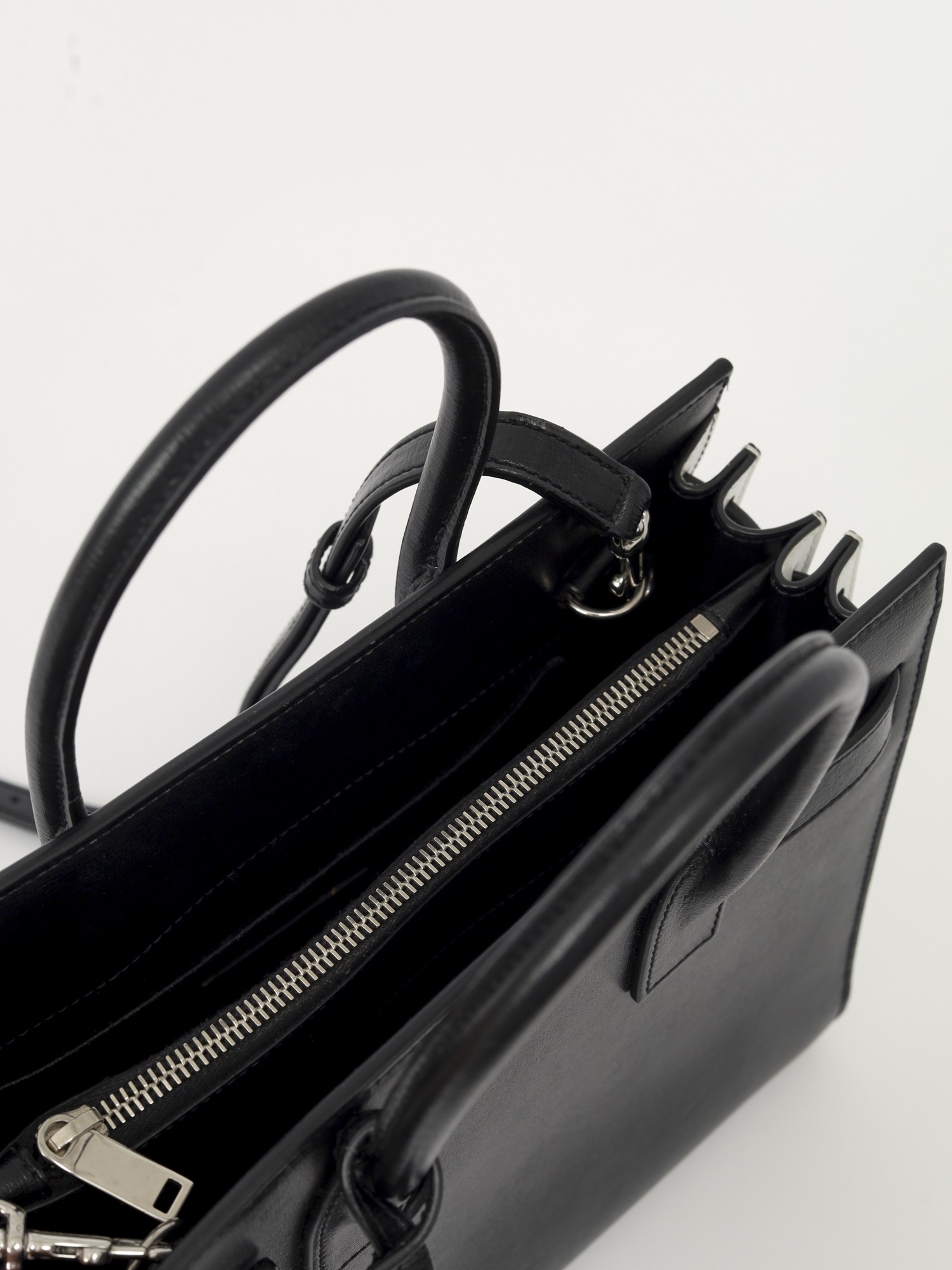 Saint Laurent Sac De Jour 9