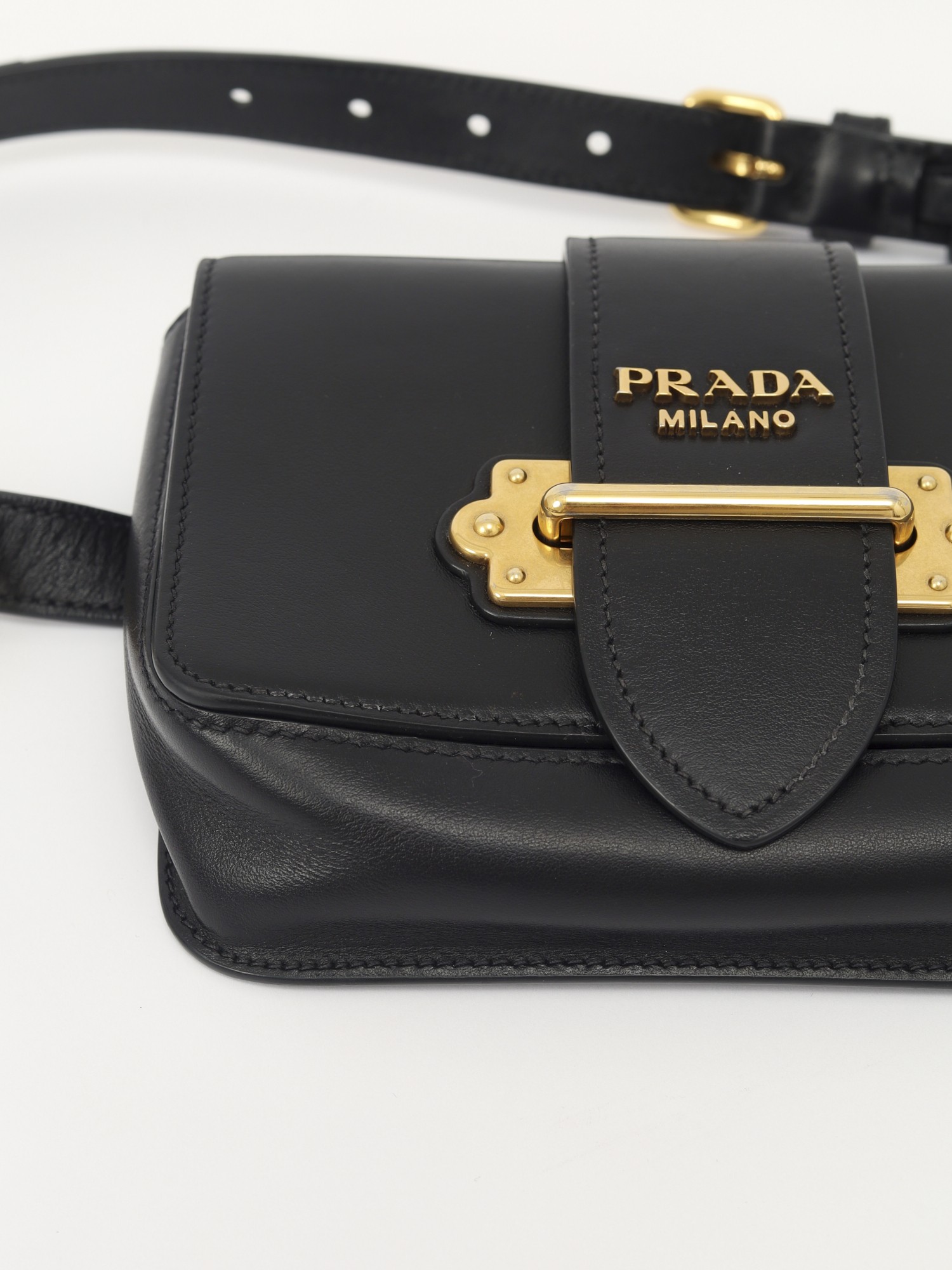 Prada Cahier  5
