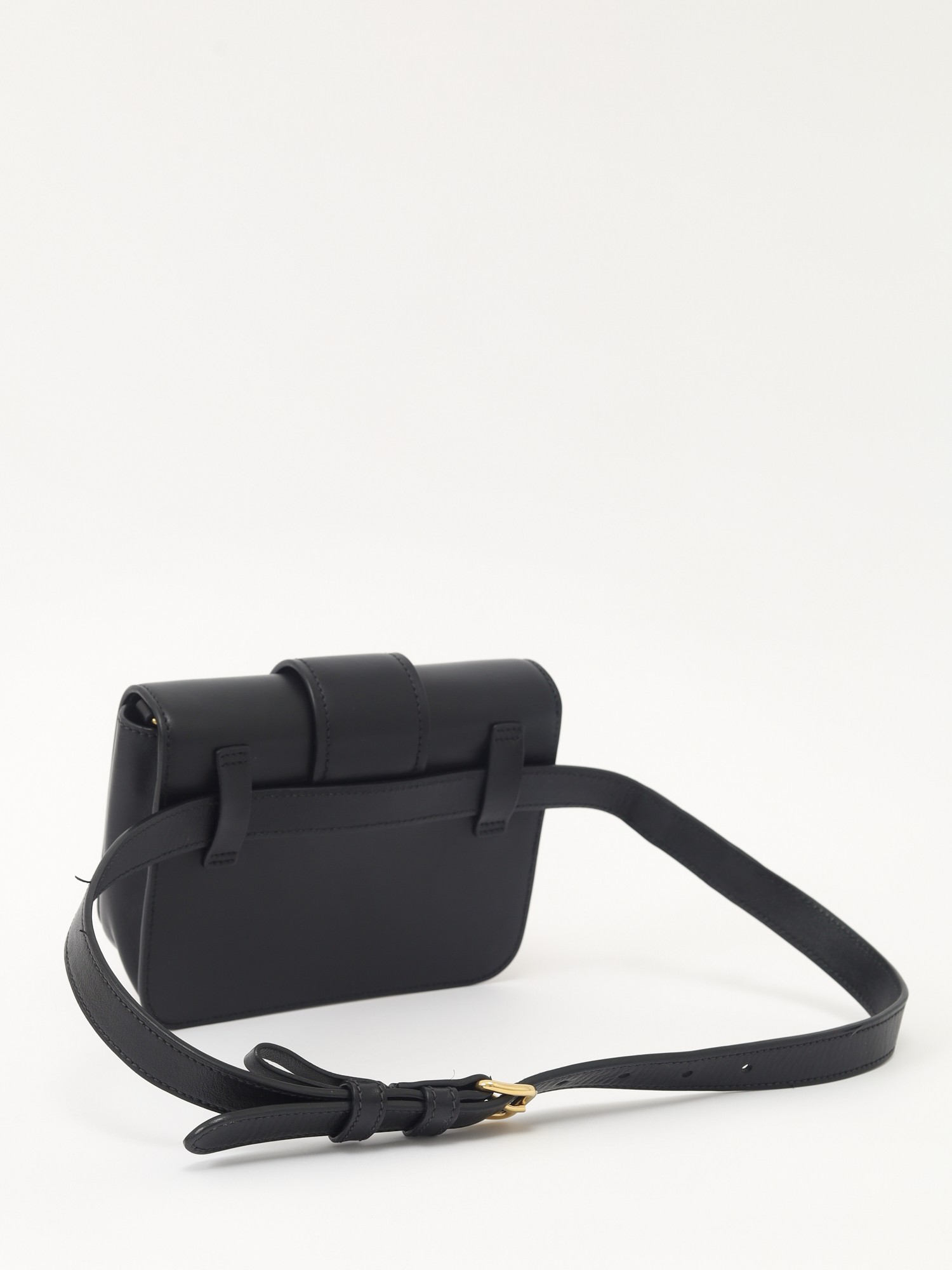 Prada Cahier  3