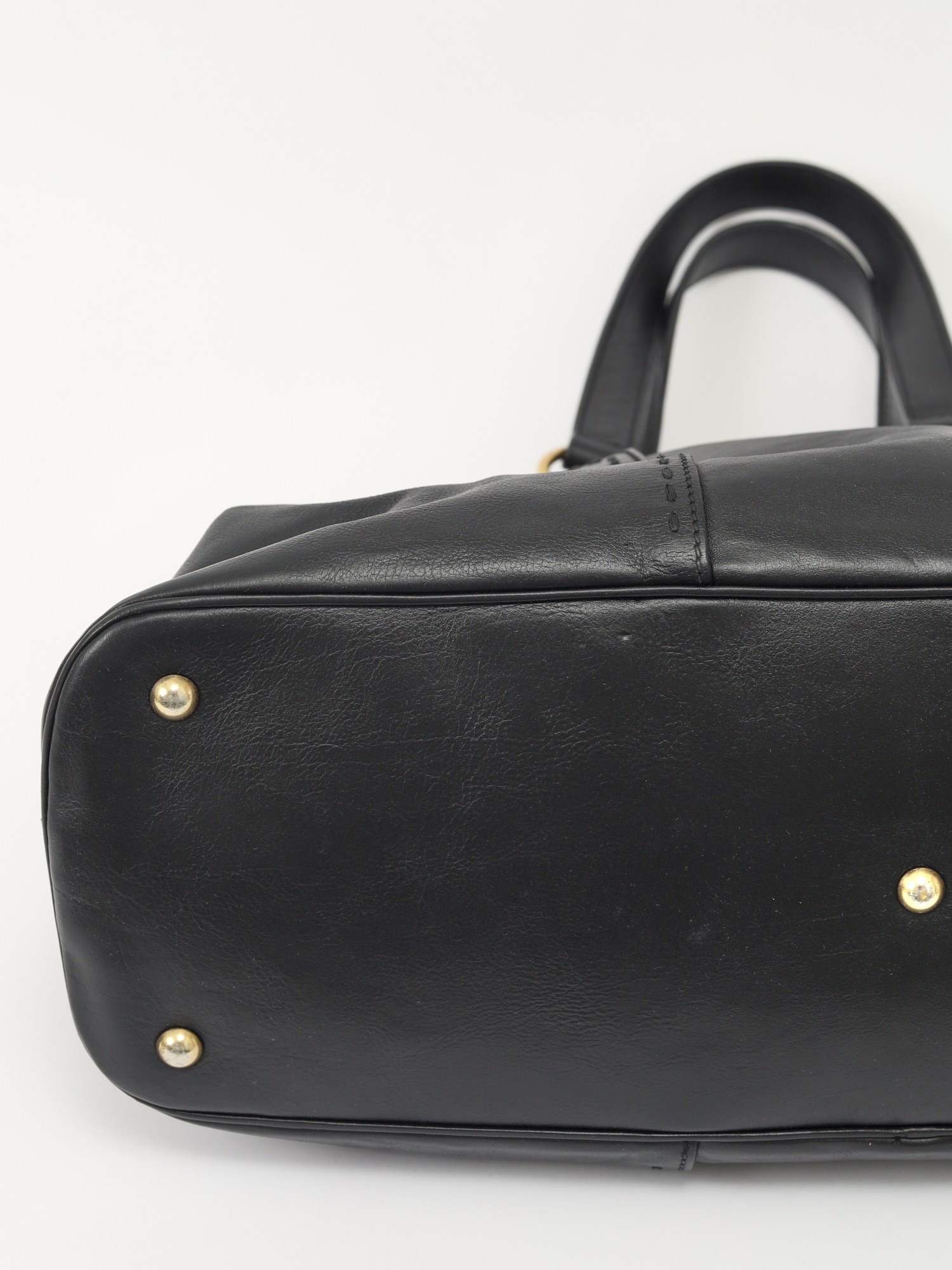 Saint Laurent Muse  7