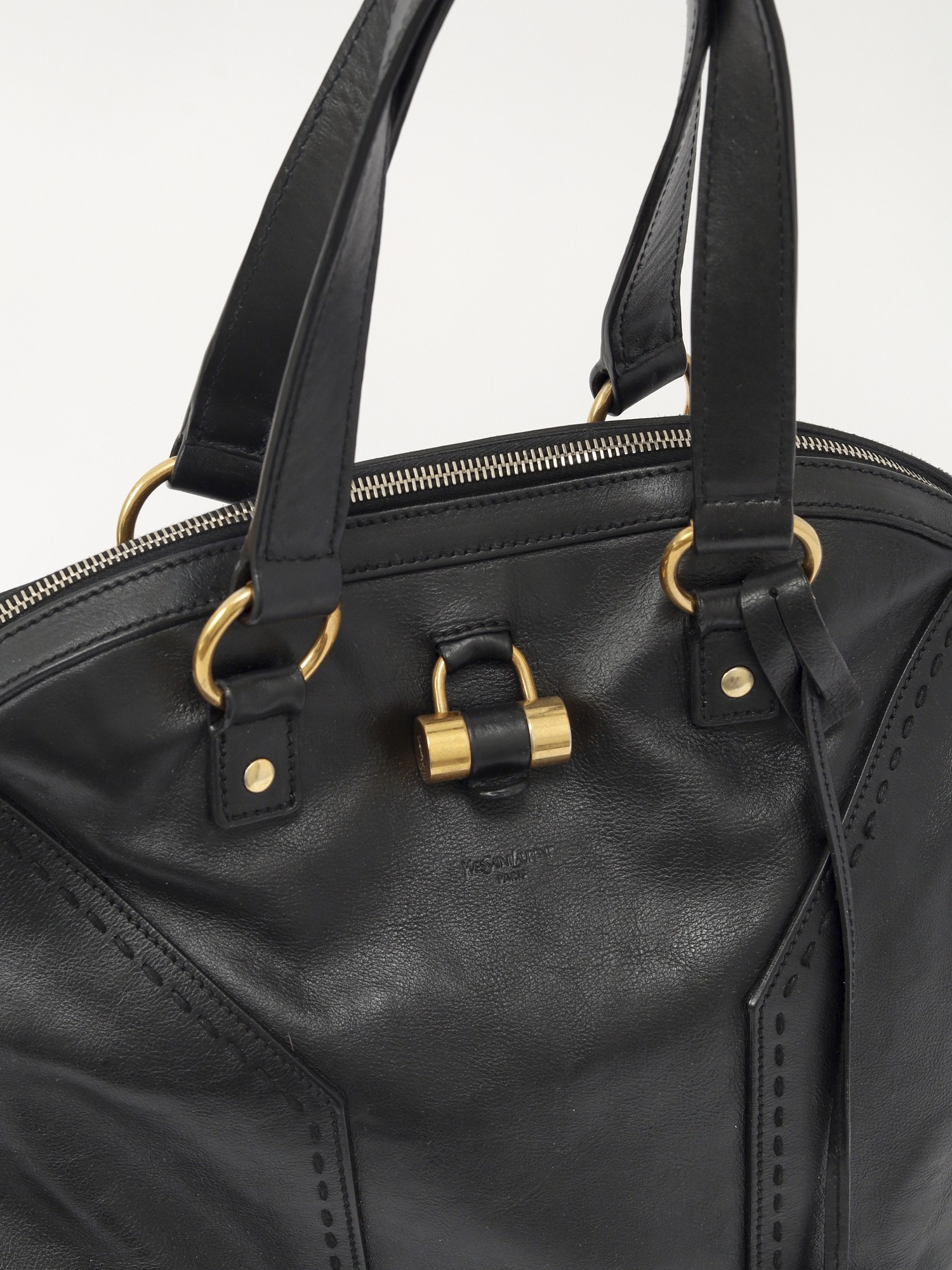 Saint Laurent Muse  4