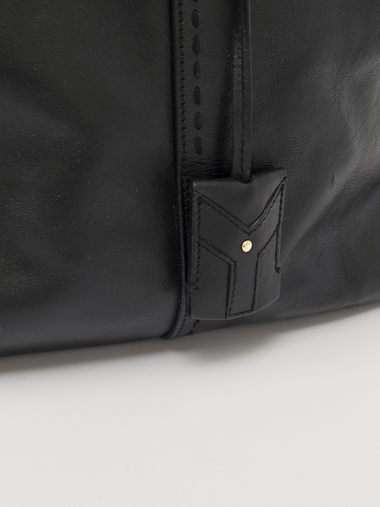 Saint Laurent Muse  5